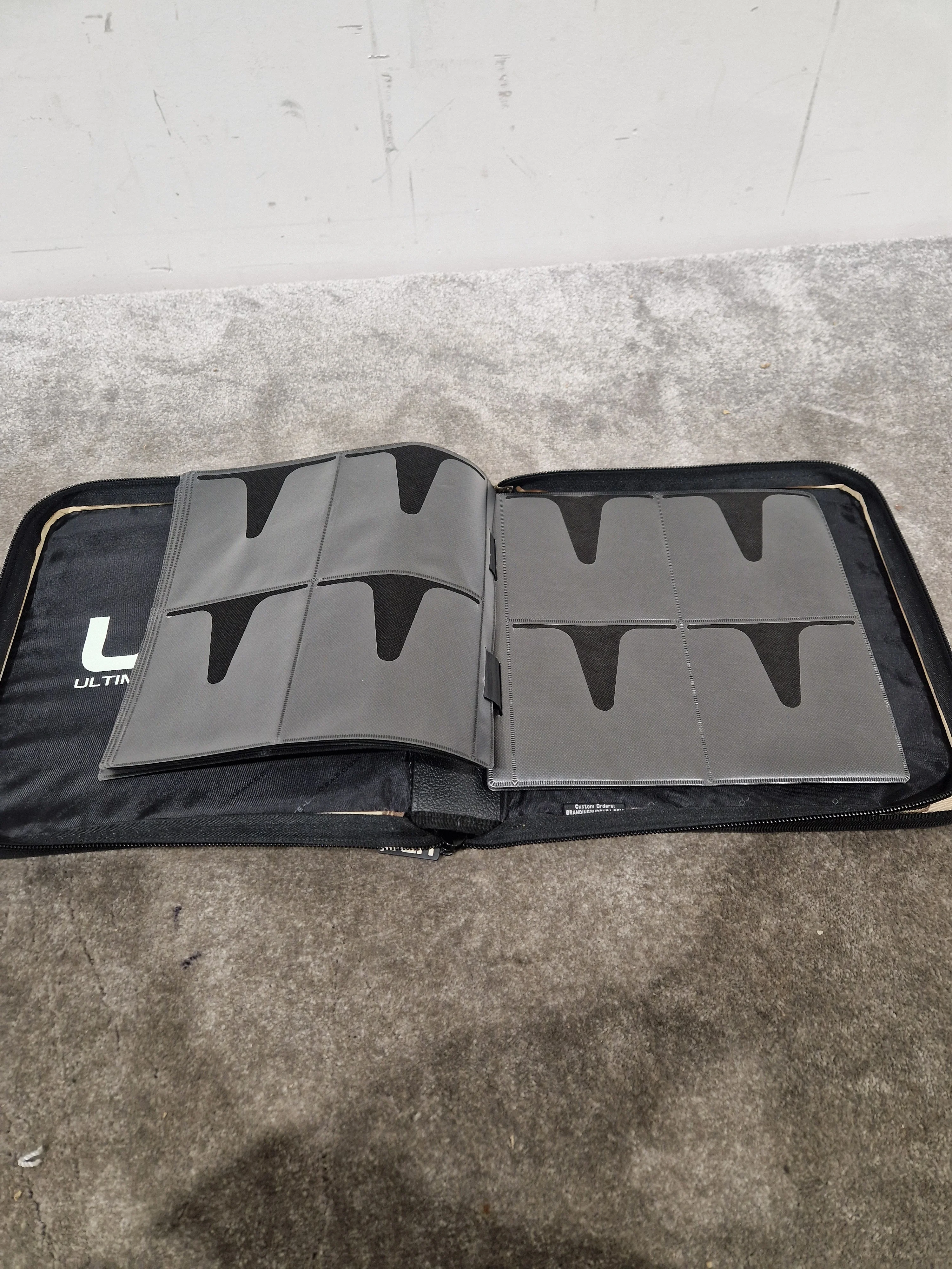UDG CD Binder Camo - Durable Storage Solution - Excellent - Image 9