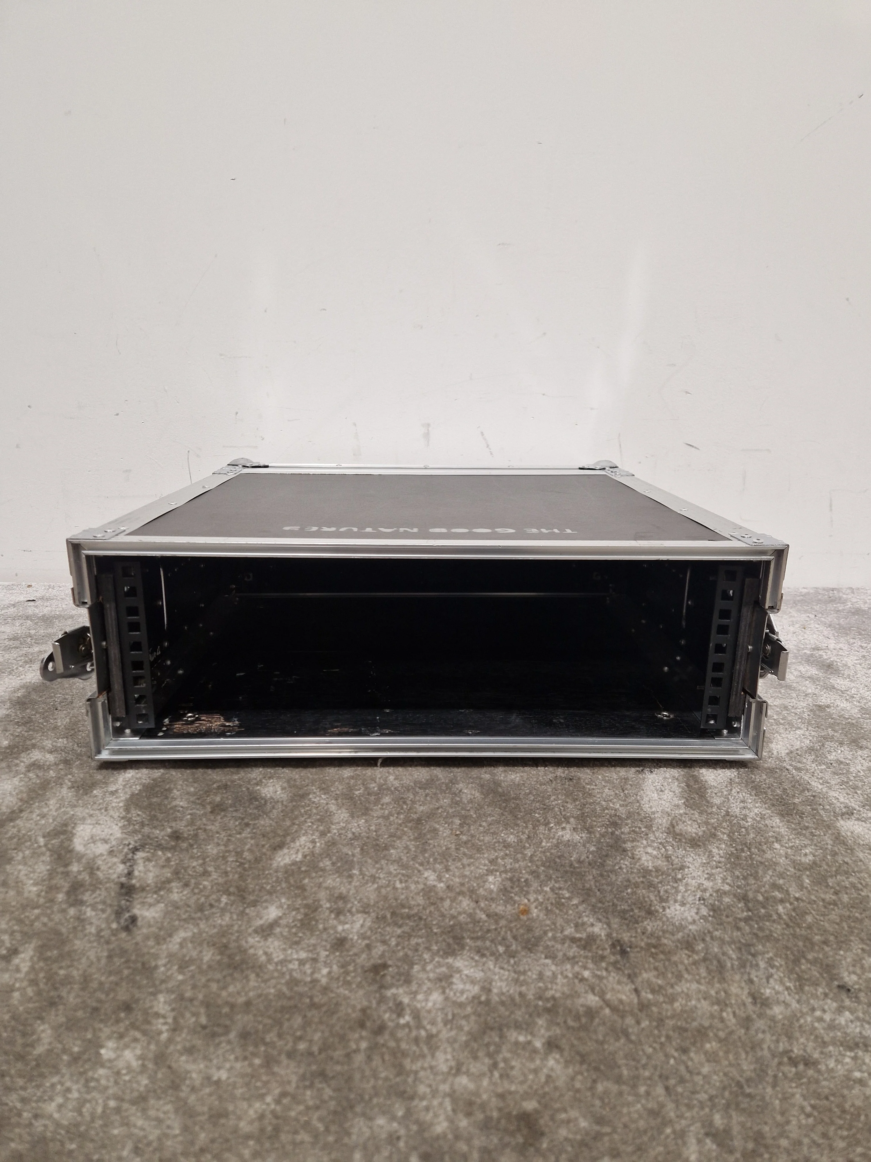 Unbranded Flight Case - Black/Silver – Flight Case - Good - Image 15