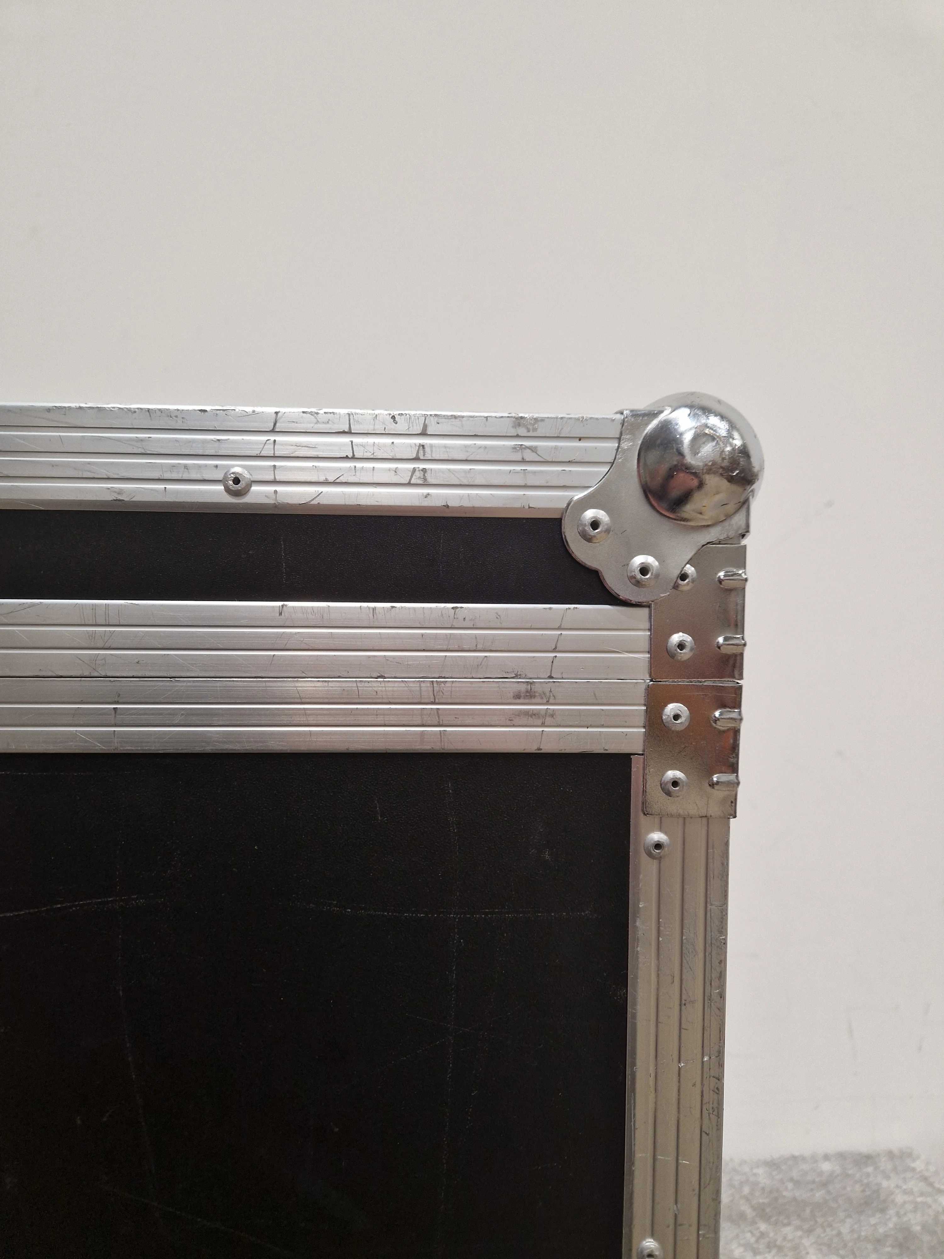Unbranded Flight Case - Black/Silver – Flight Case - Good - Image 4