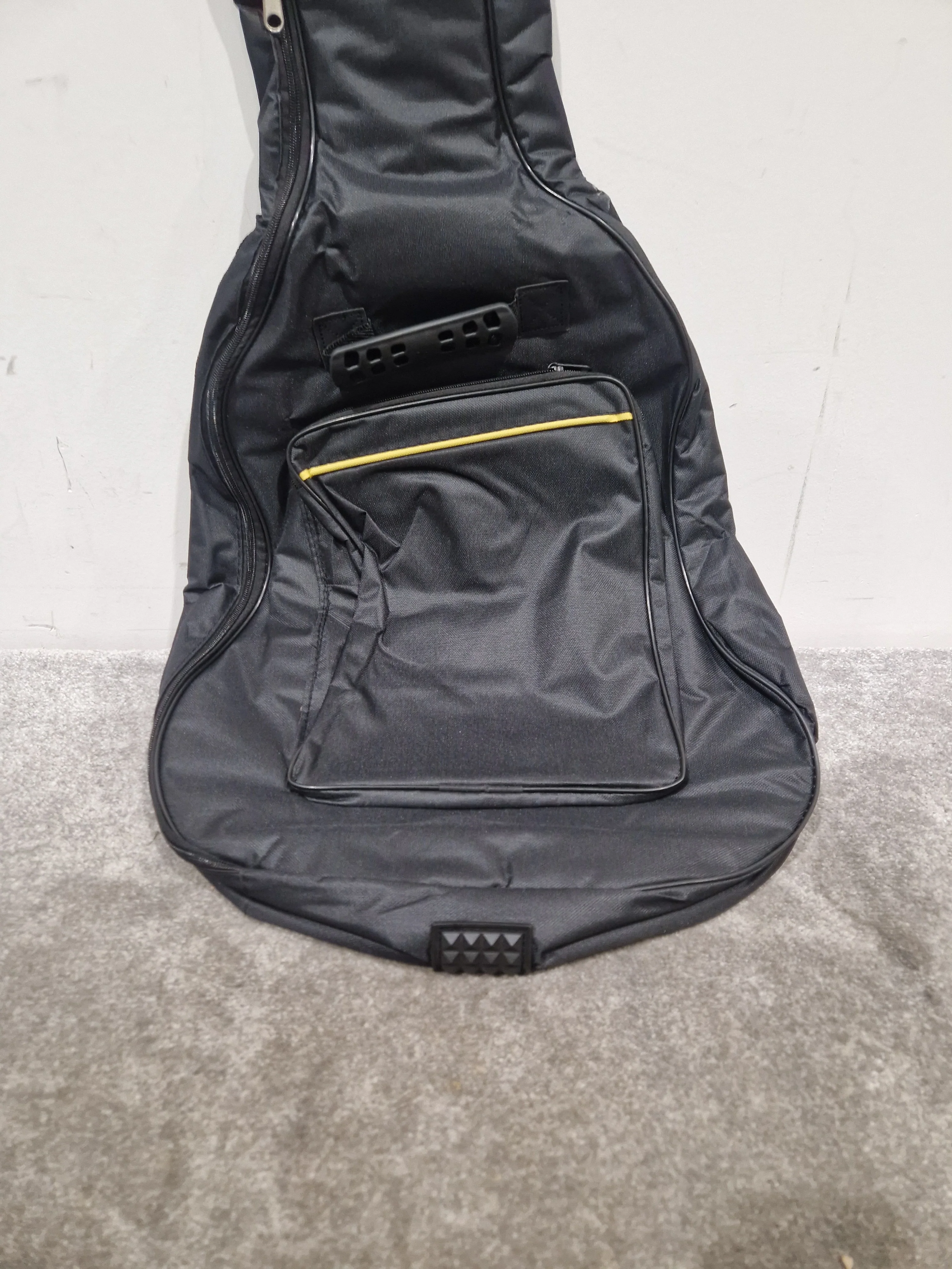 Unbranded Guitar Case Black - Hardshell Protection - Excellent - Image 2