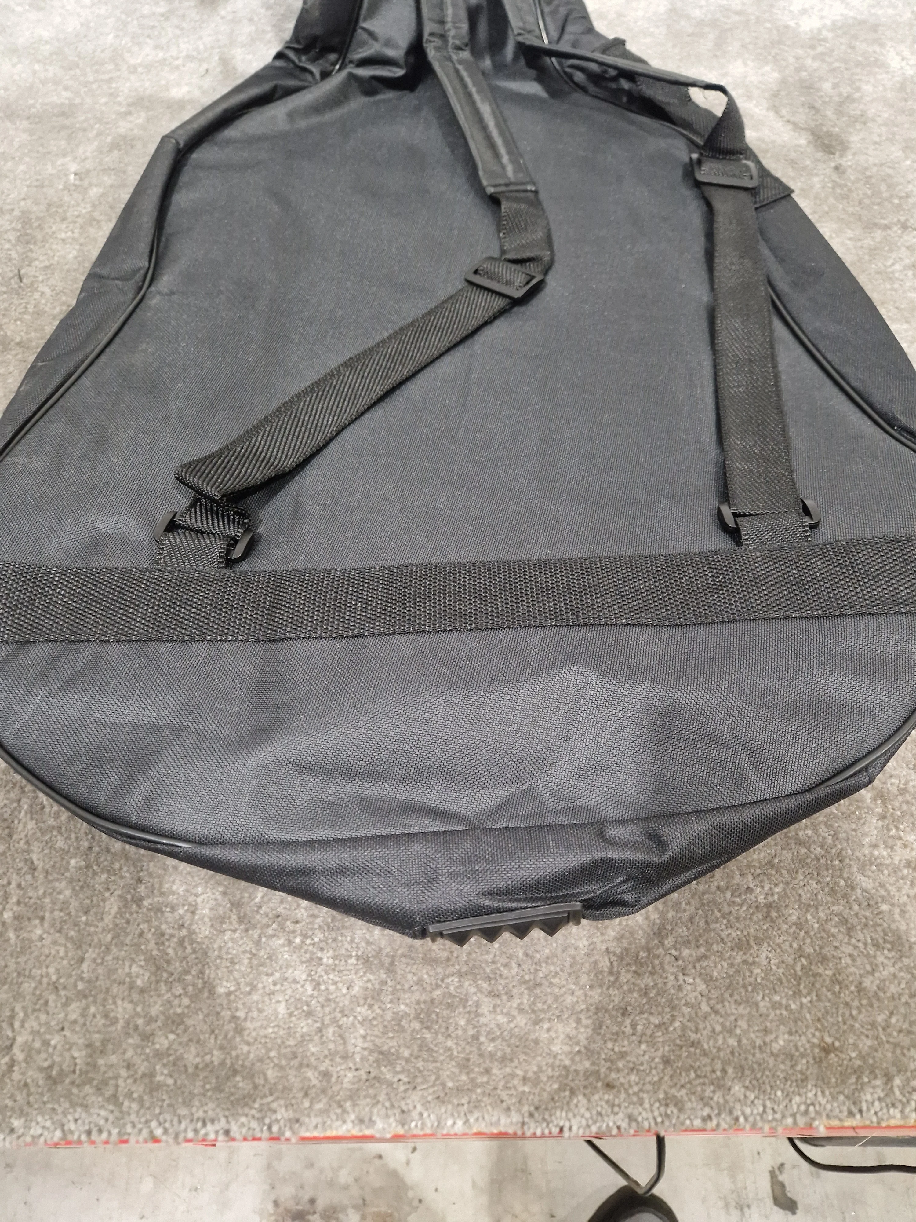 Unbranded Guitar Case Black - Hardshell Protection - Excellent - Image 5
