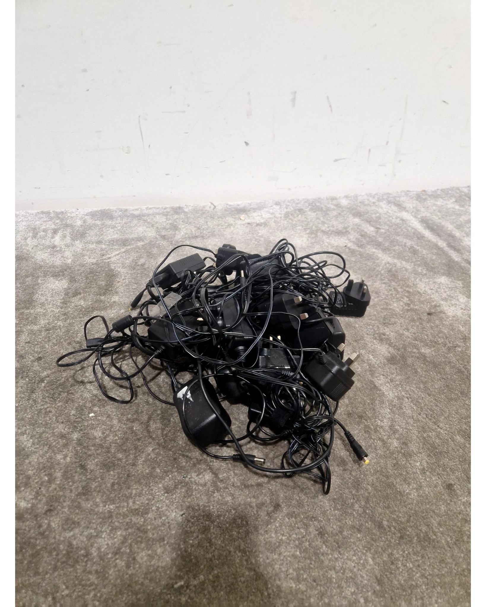 Unbranded Lot Of Power Supplies - X16 Black – Power Supply - Excellent - Image 21
