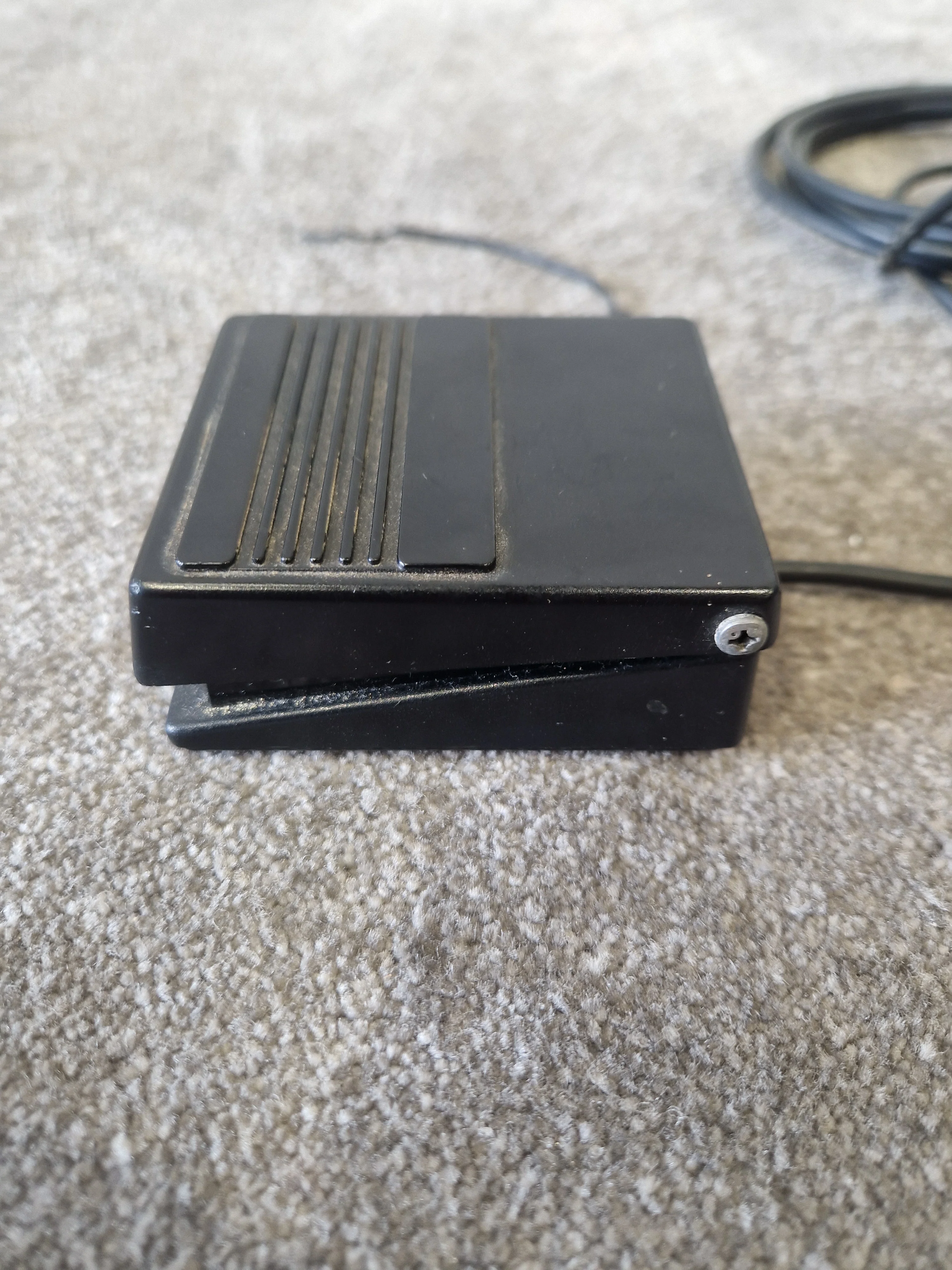 Unbranded Expression Pedal for Keyboard / Digital Piano - Durable, Reliable - Very Good - Image 2