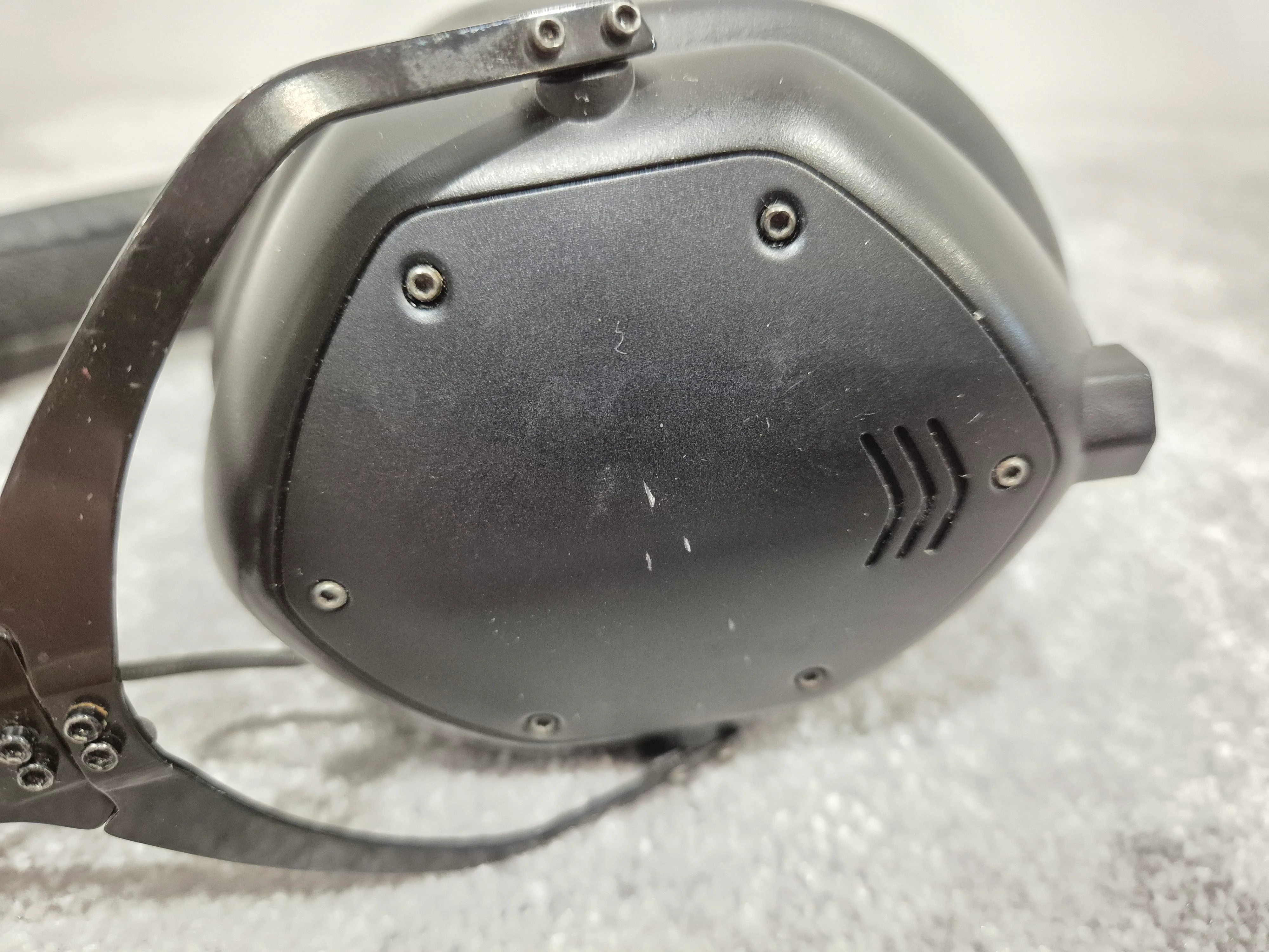 V-Moda Crossfade M100 - Black Headphones w/ AUX Cable - Image 5