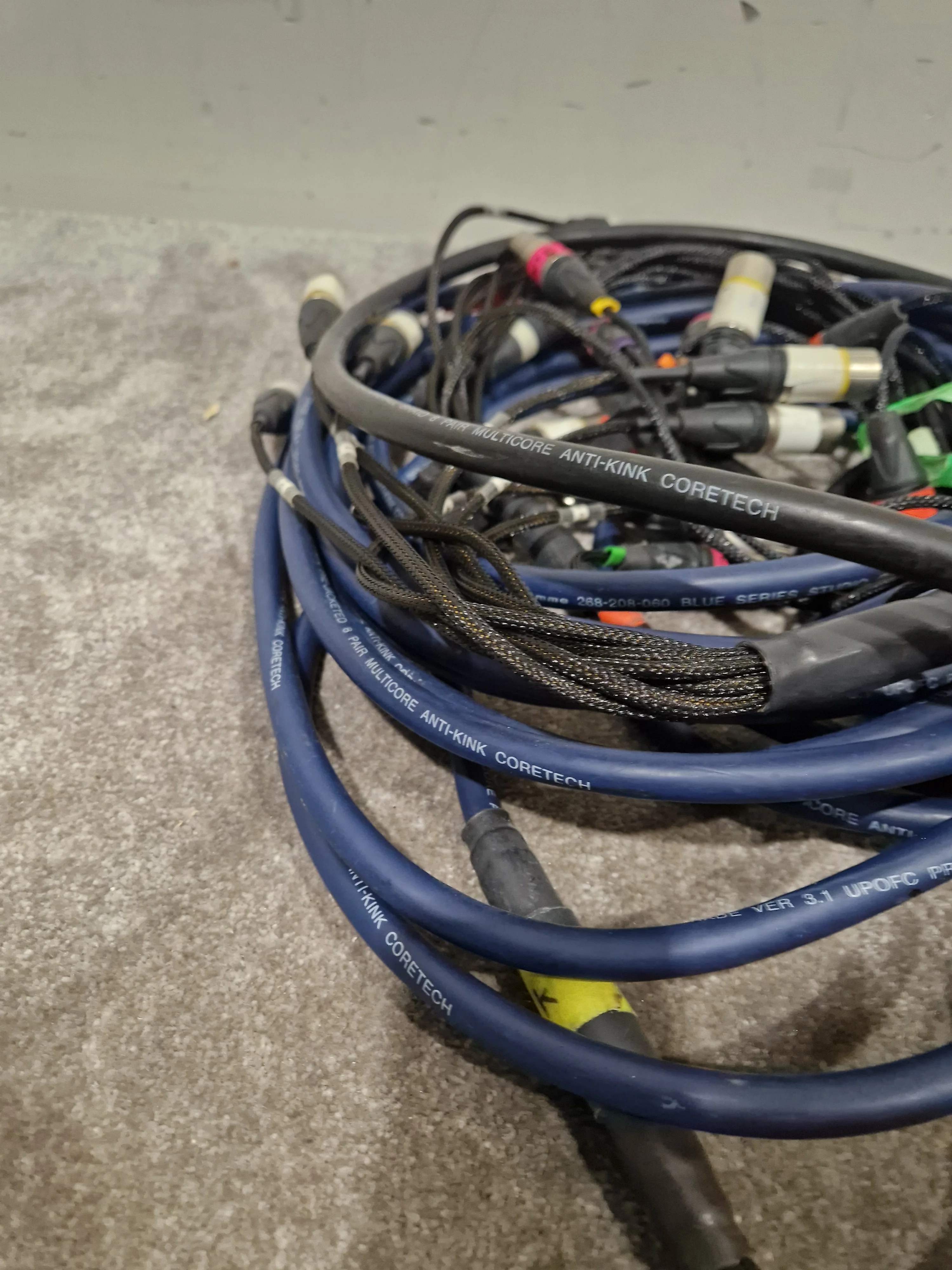 Van Damme Audio Multicore Loom Cable 8-Way Neutrik XLR -M To XLR -F Blue 15ft – Multicore Cable - Good - Image 3
