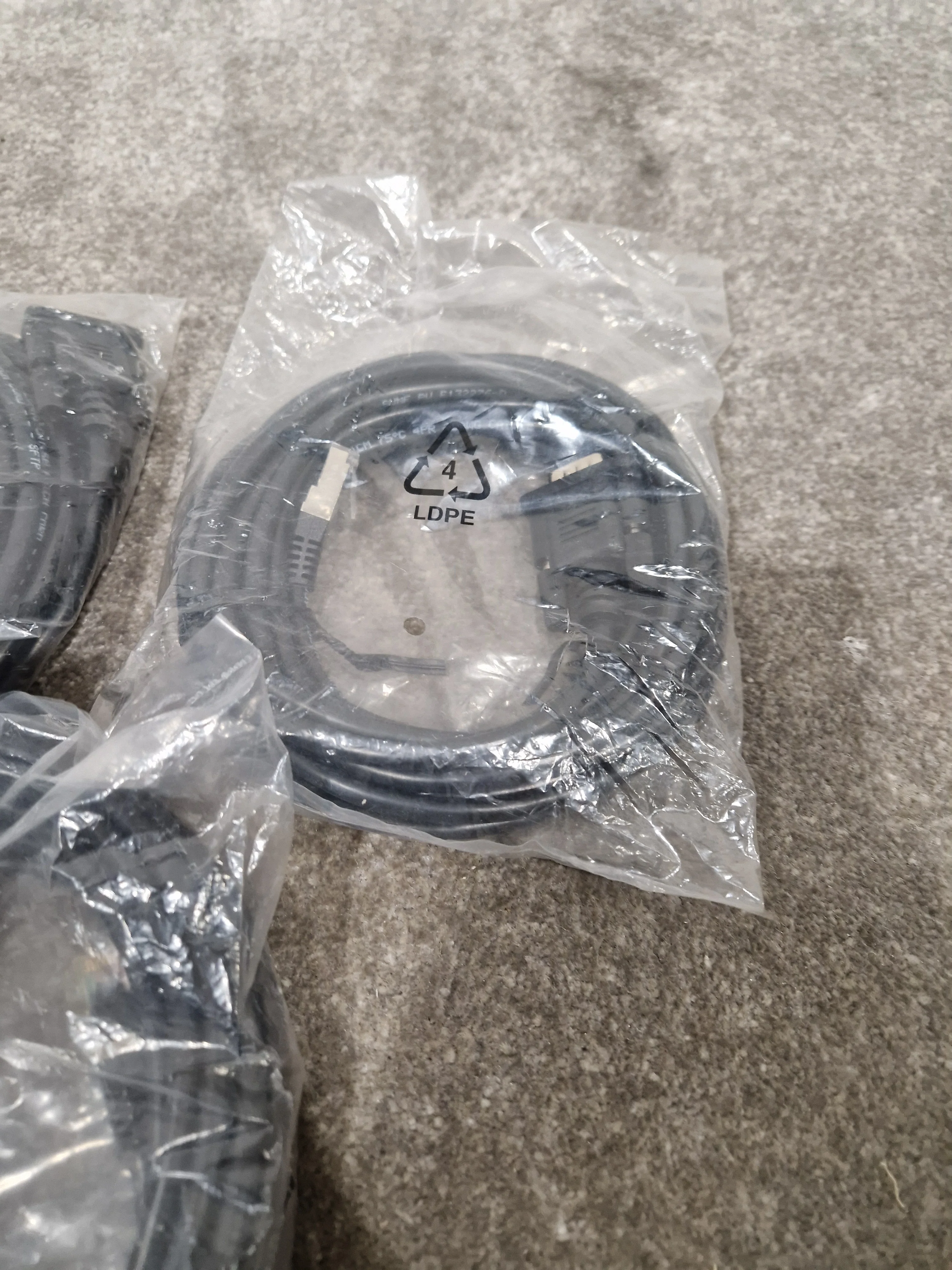 VGA TO Ethernet (RJ45) Cable Set OF 3 - High-Speed Data Transfer - Excellent w/ Original Packaging - Image 3