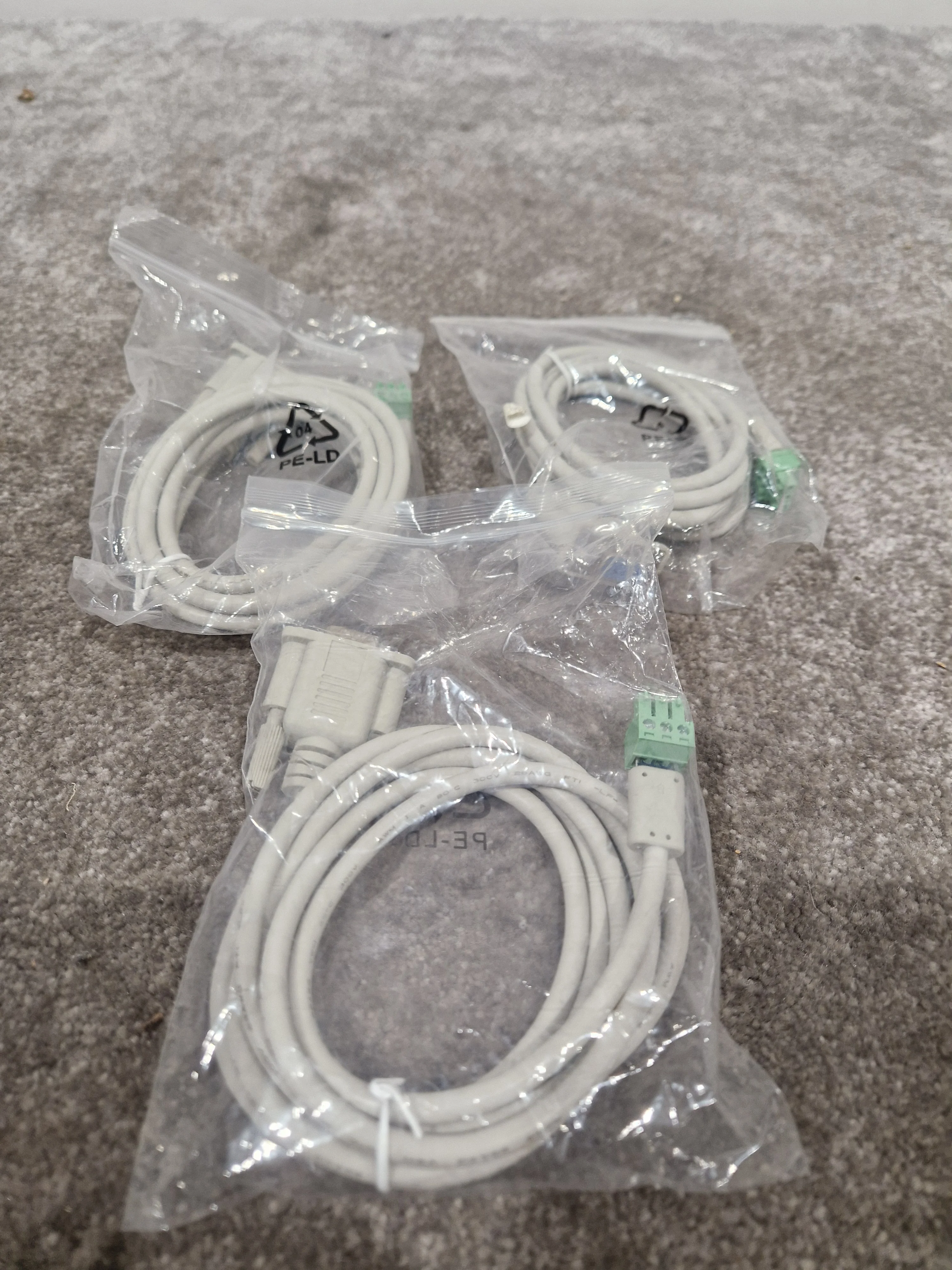 VGA TO Phoenix Cable Set OF 3 - Professional Signal Conversion - Excellent w/ Original packaging - Image 7
