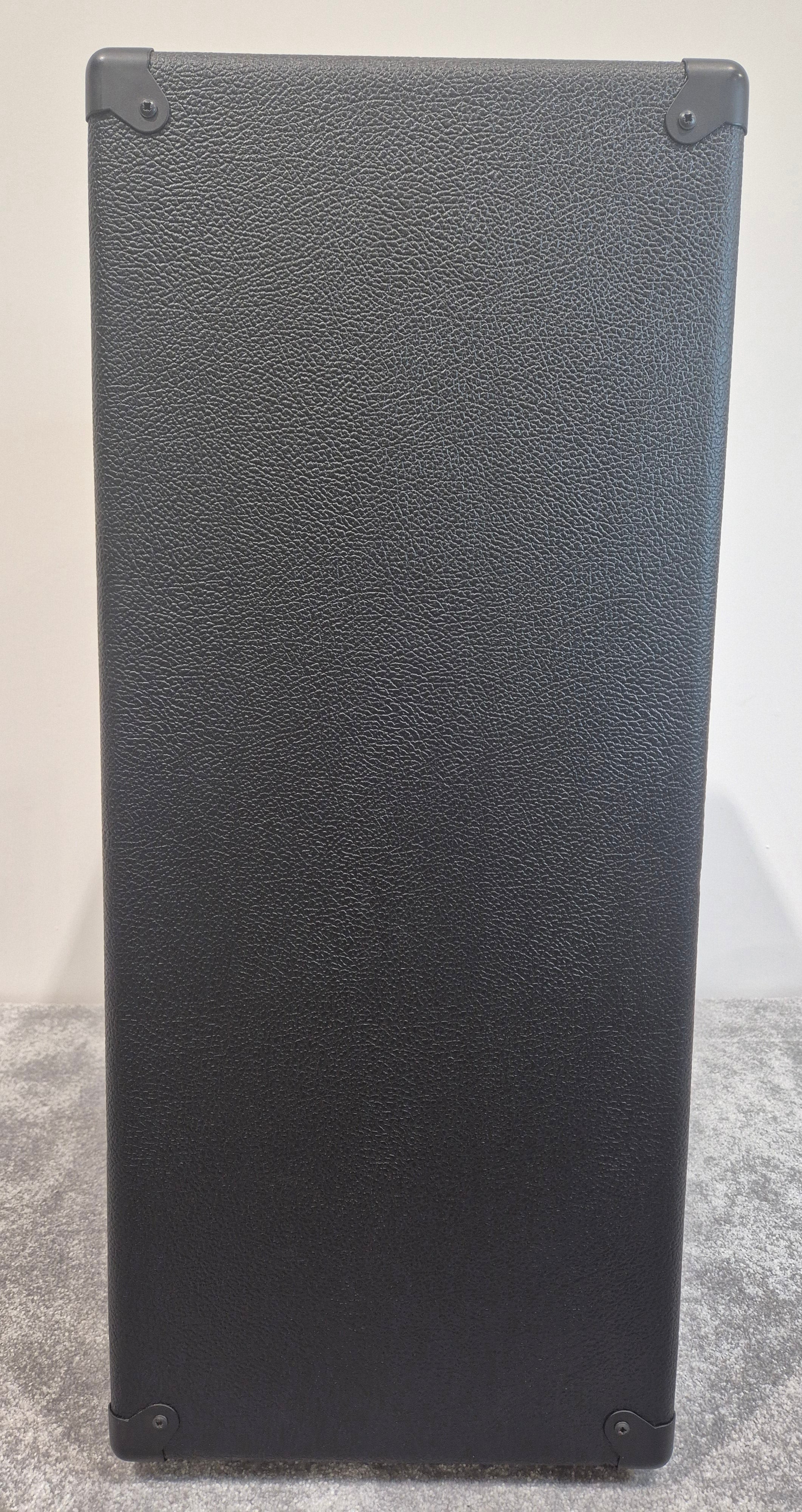 Victory V212-VH Cabinet - 2 x 12-Inch Speaker Cabinet - Black - Image 3