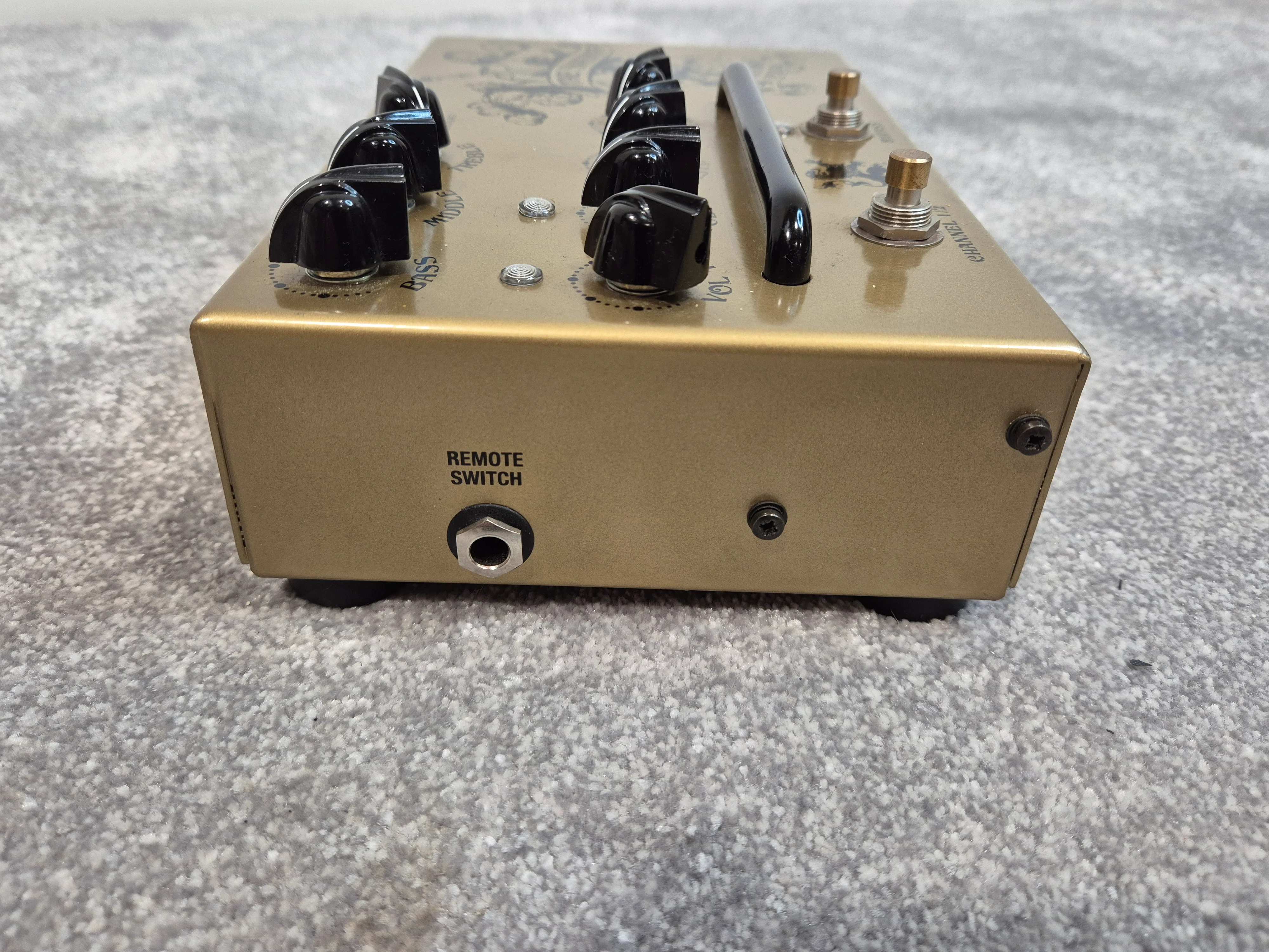 Victory V4 The Sheriff - Two Channel Preamp Pedal - Image 3