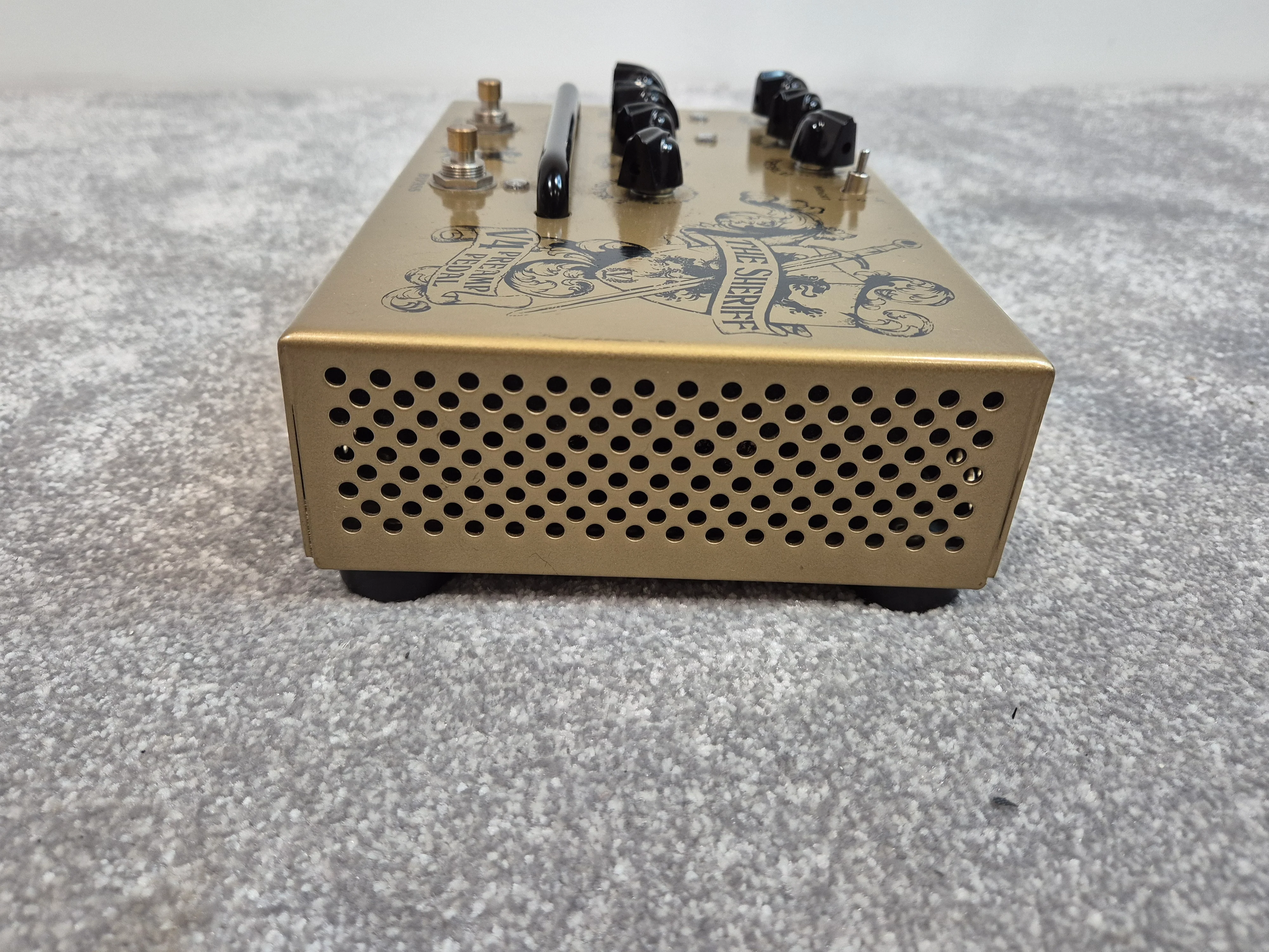 Victory V4 The Sheriff - Two Channel Preamp Pedal - Image 5