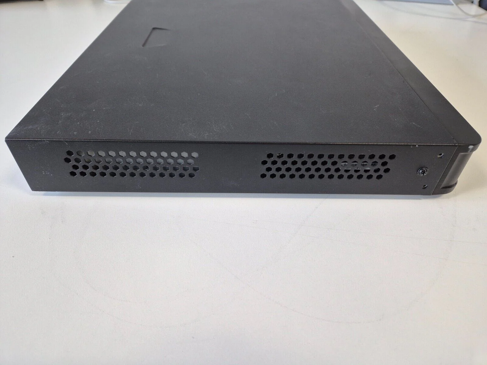 Videcon NVR302-08S2-P8/8000 – 8 Channel Network Video Recorder with PoE – Very Good - Image 4