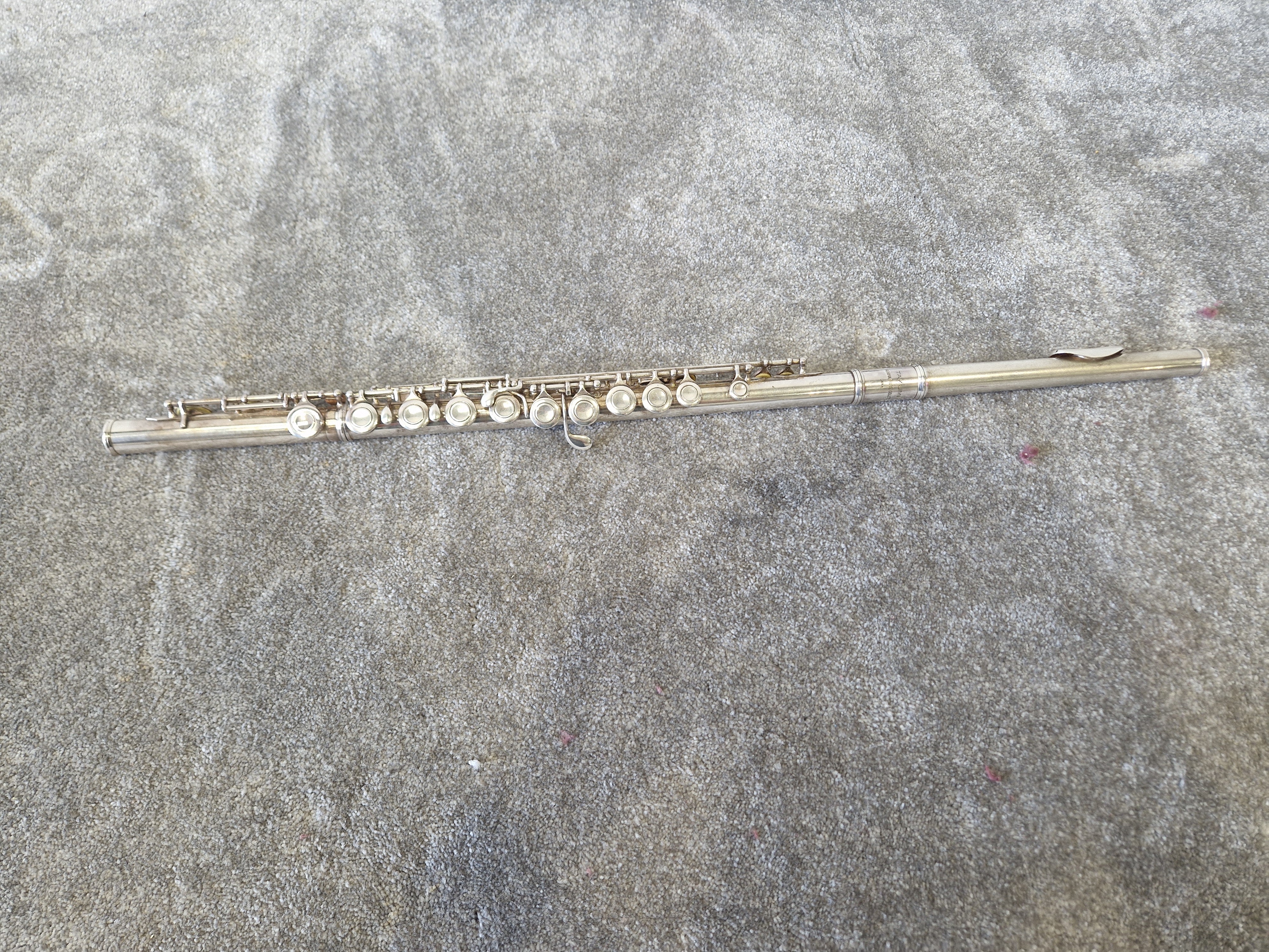 Vintage Takumi T100SE Flute (1984) – Handcrafted Japanese Elegance - Good w/ Case - Image 5