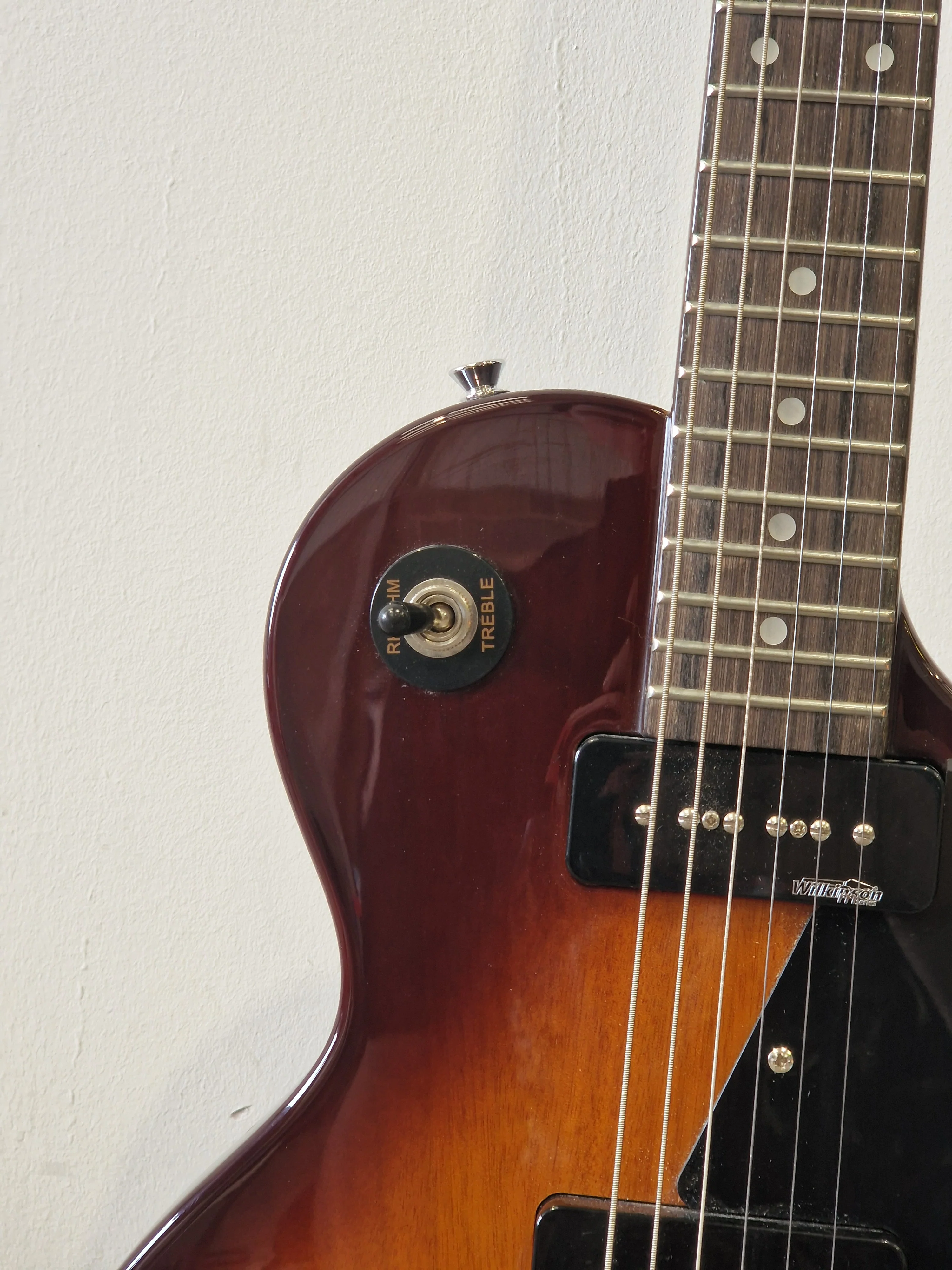 Vintage V132 – 2020 – P90 Pickups & Mahogany Body – Very Good - Image 5