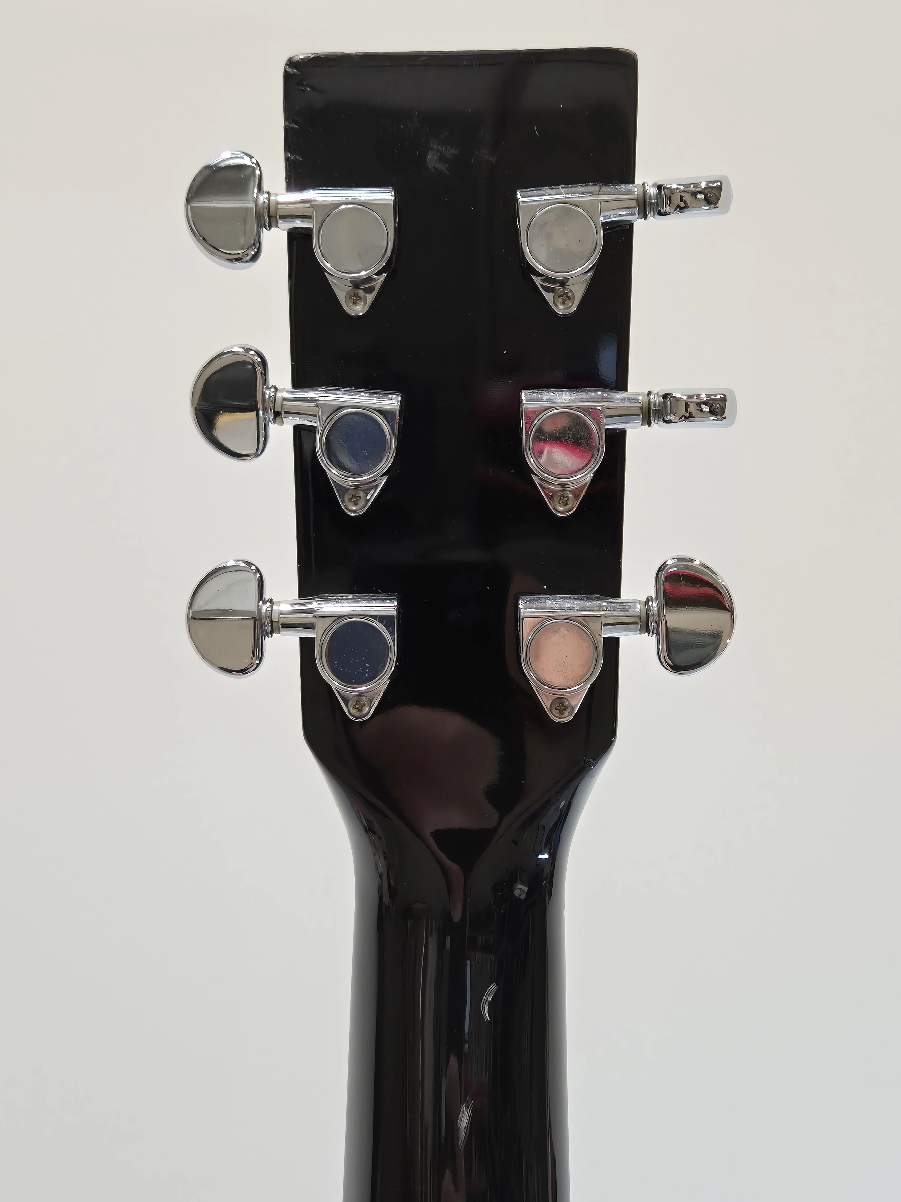 Vintage V400 BK Acoustic Guitar - Viva MTP11 Sound Hole Pick Up - Image 11