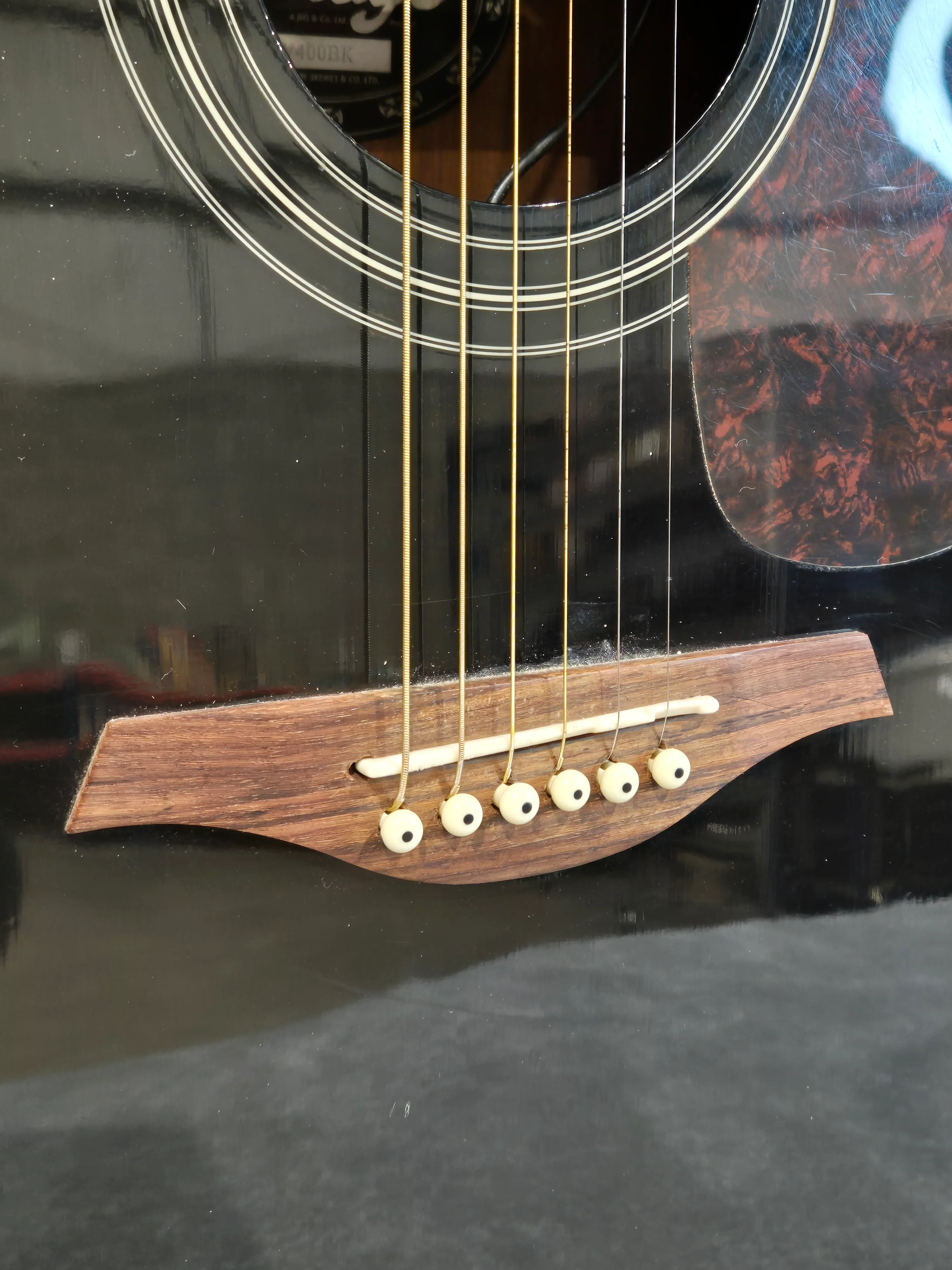 Vintage V400 BK Acoustic Guitar - Viva MTP11 Sound Hole Pick Up - Image 3