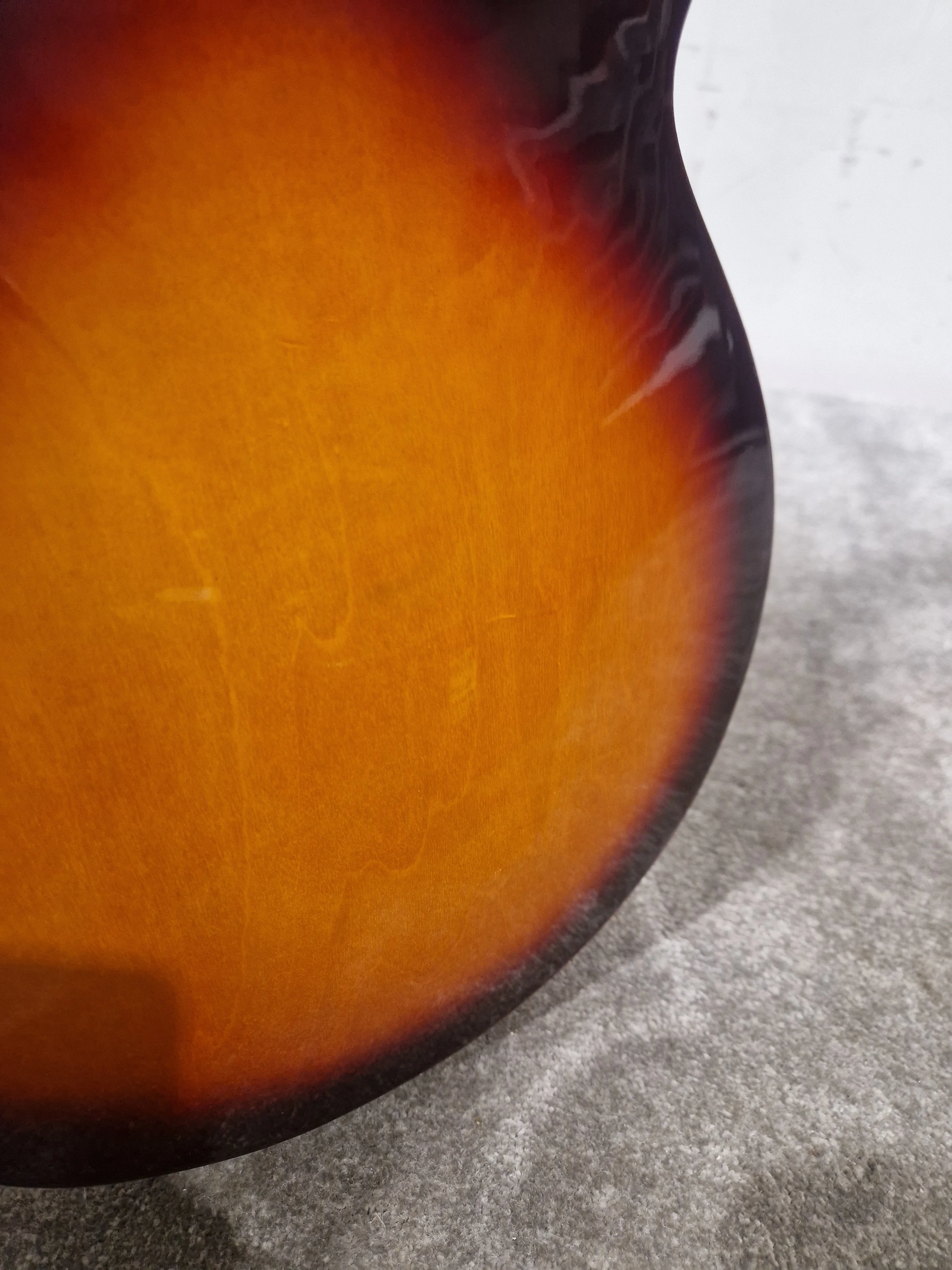 Vintage VFM300F - Mandolin - Sunburst - Excellent w/ Hard Case - Image 17