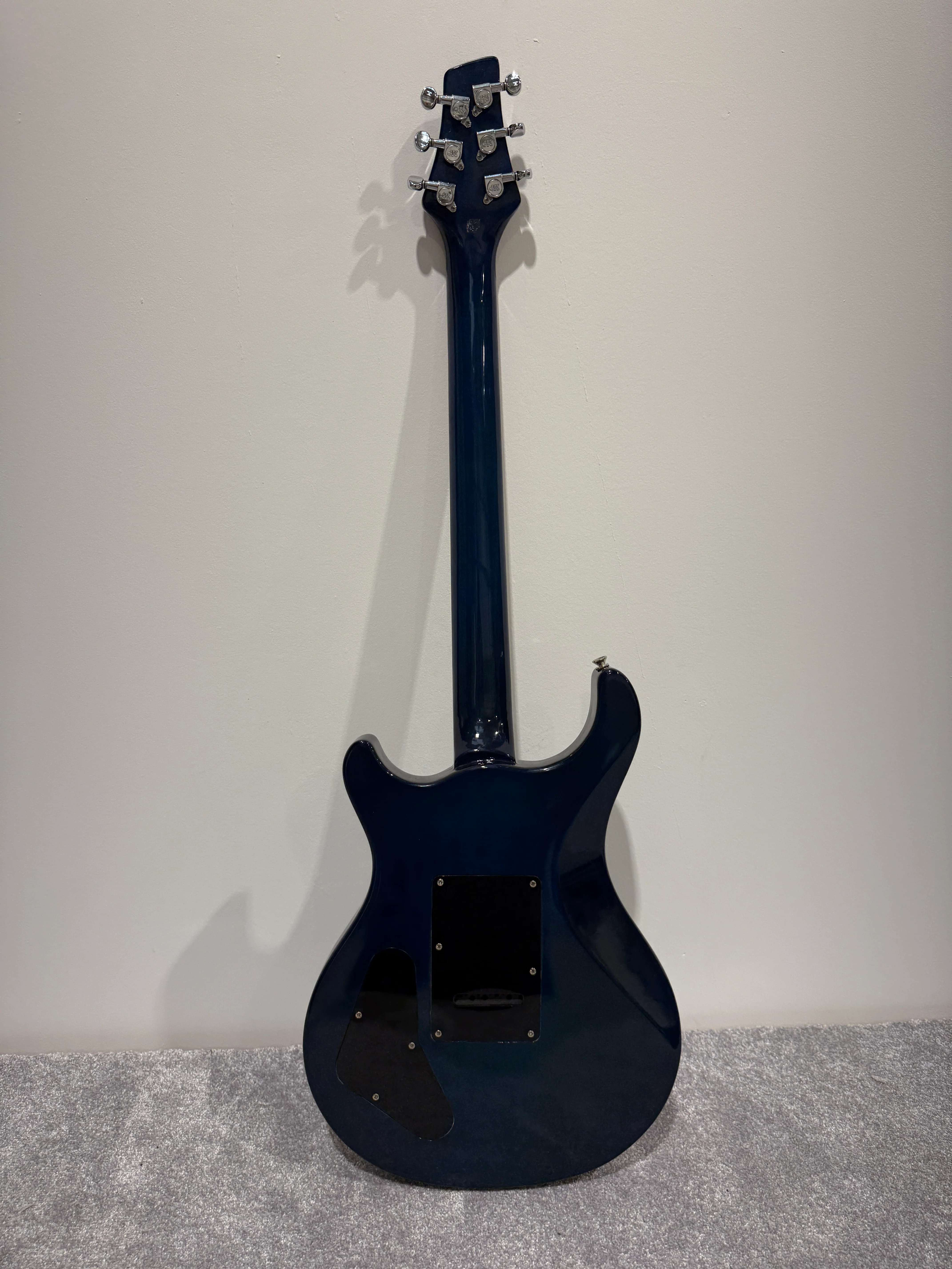 Vintage VRS 100 Trans Blue Electric Guitar - Fusion Carry Case - Tremelo Bar - Image 6
