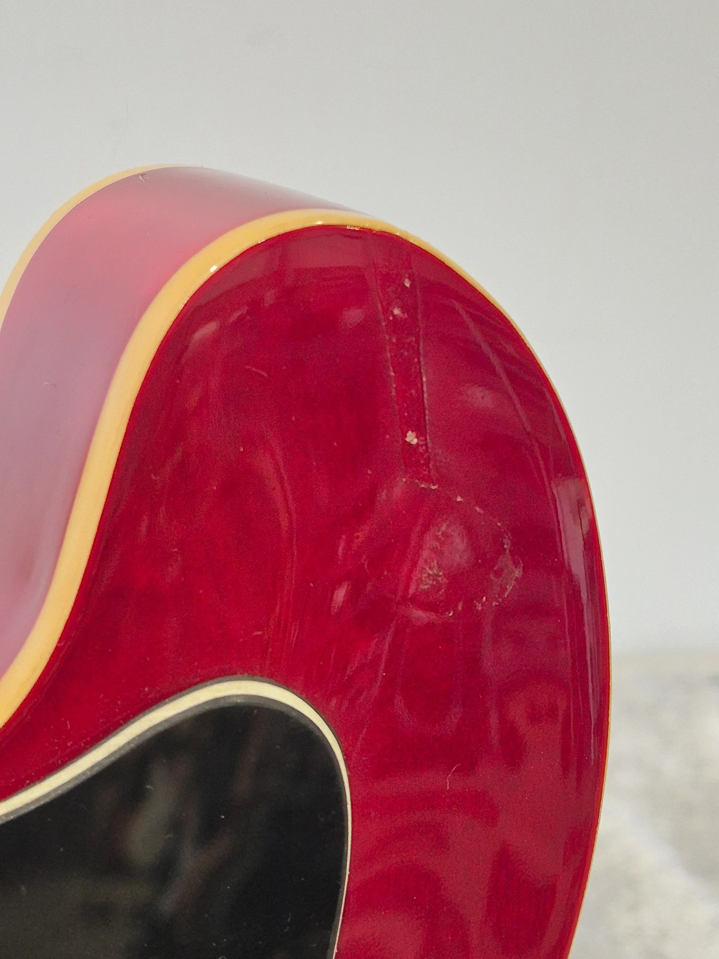 Vintage VSA500 - Semi-Hollow Body Electric Guitar - Red - Image 10