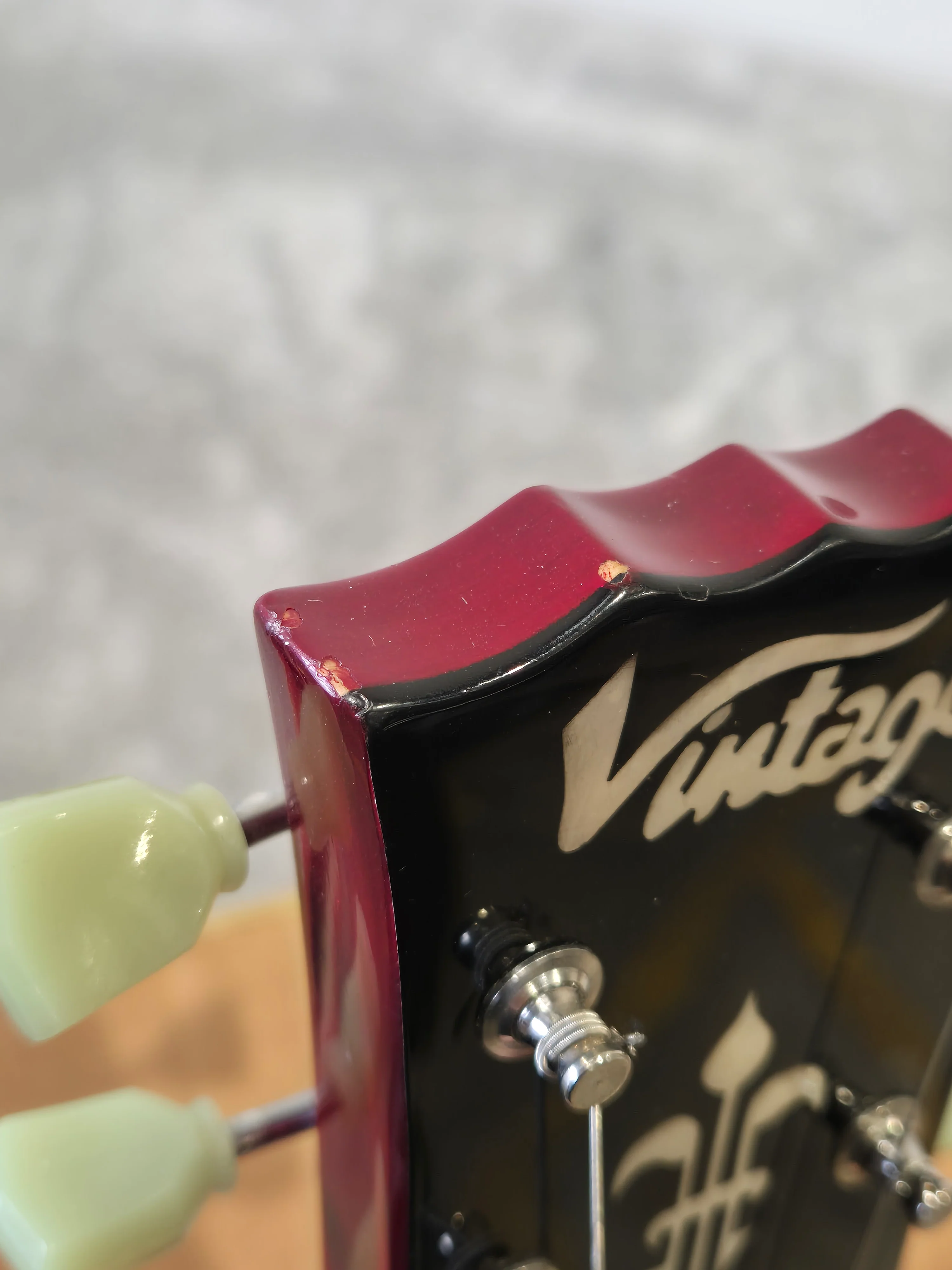 Vintage VSA500 - Semi-Hollow Body Electric Guitar - Red - Image 14