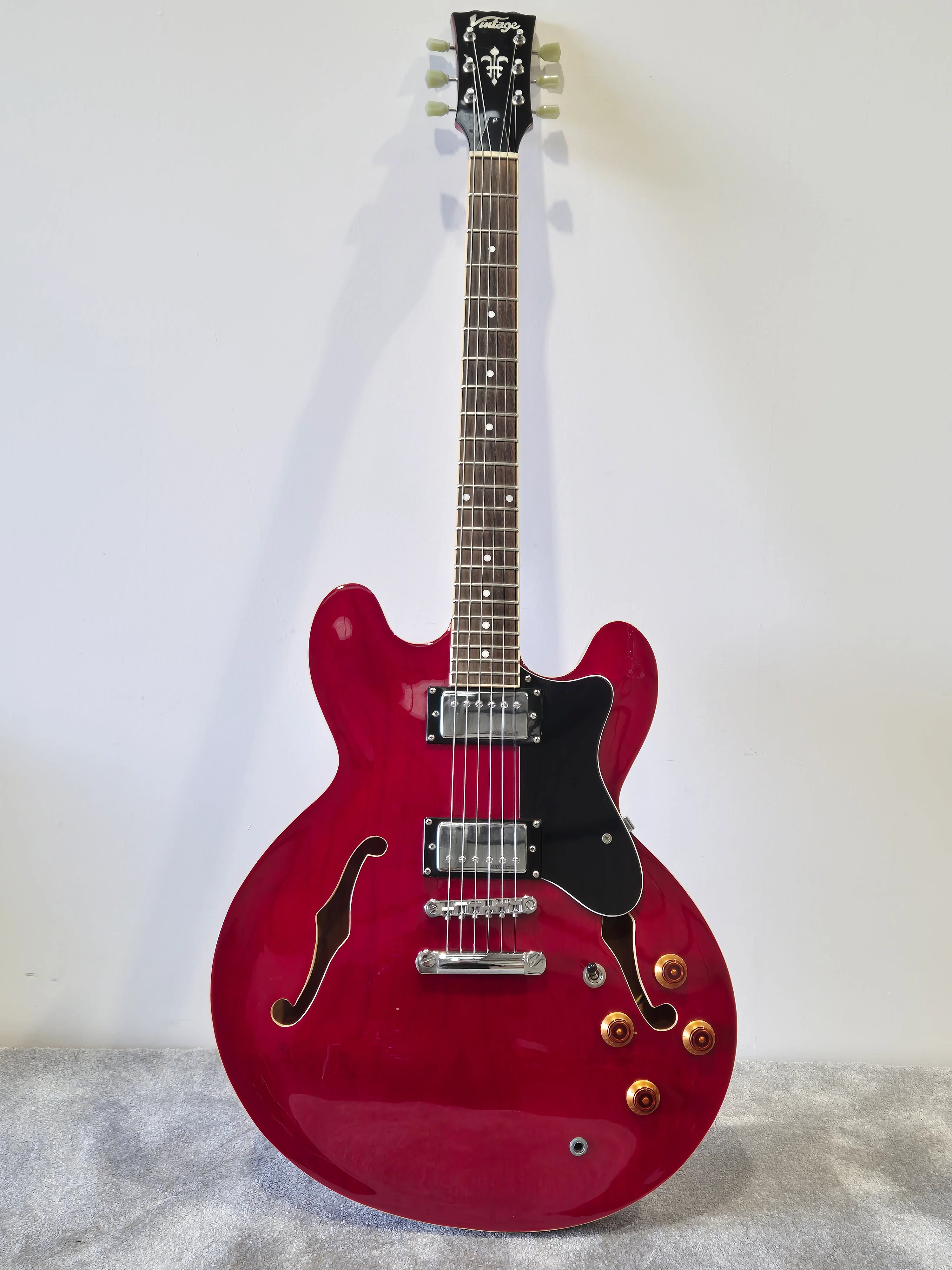 Vintage VSA500 - Semi-Hollow Body Electric Guitar - Red - Image 2