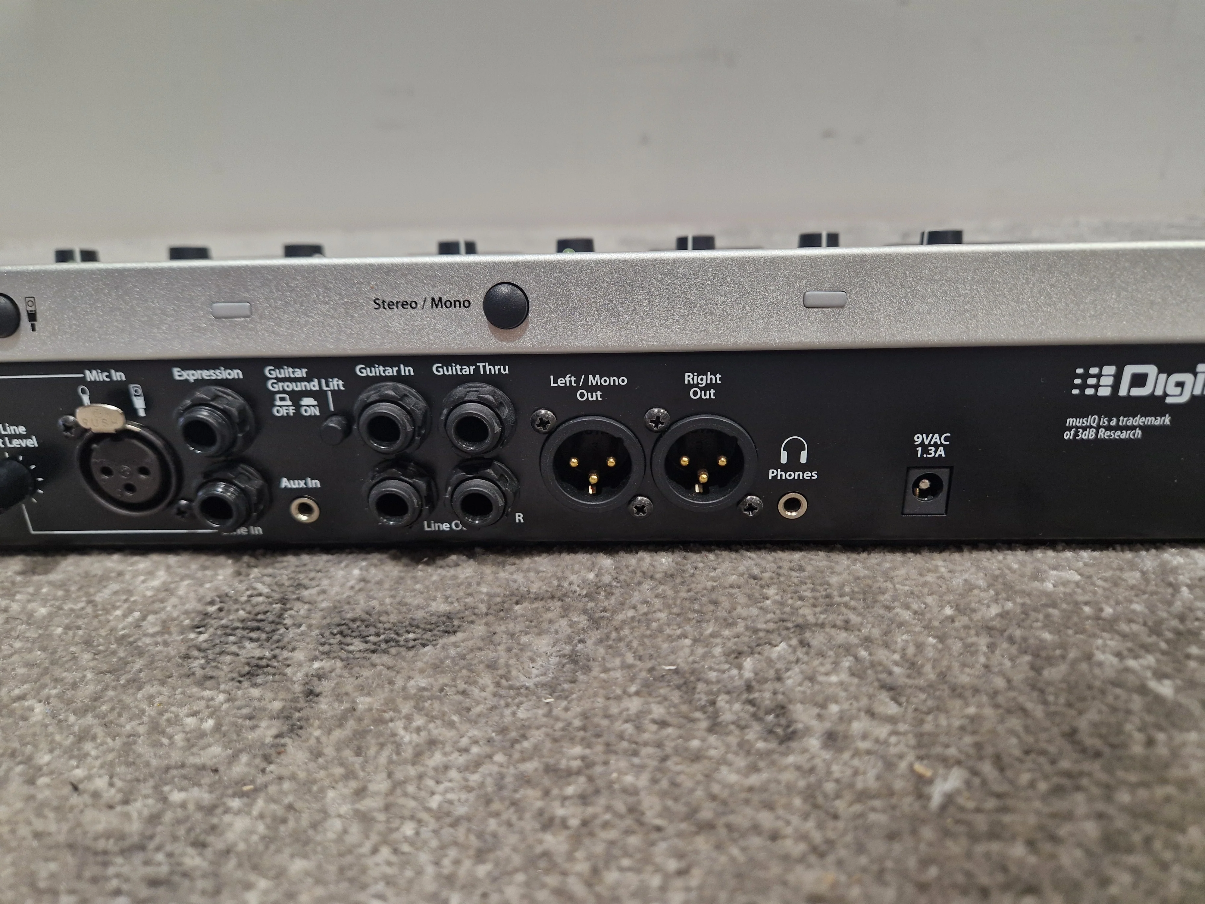 DigiTech Vocalist Live 4 – Harmony & Effects Processor – Excellent w/ Manuals - Image 11