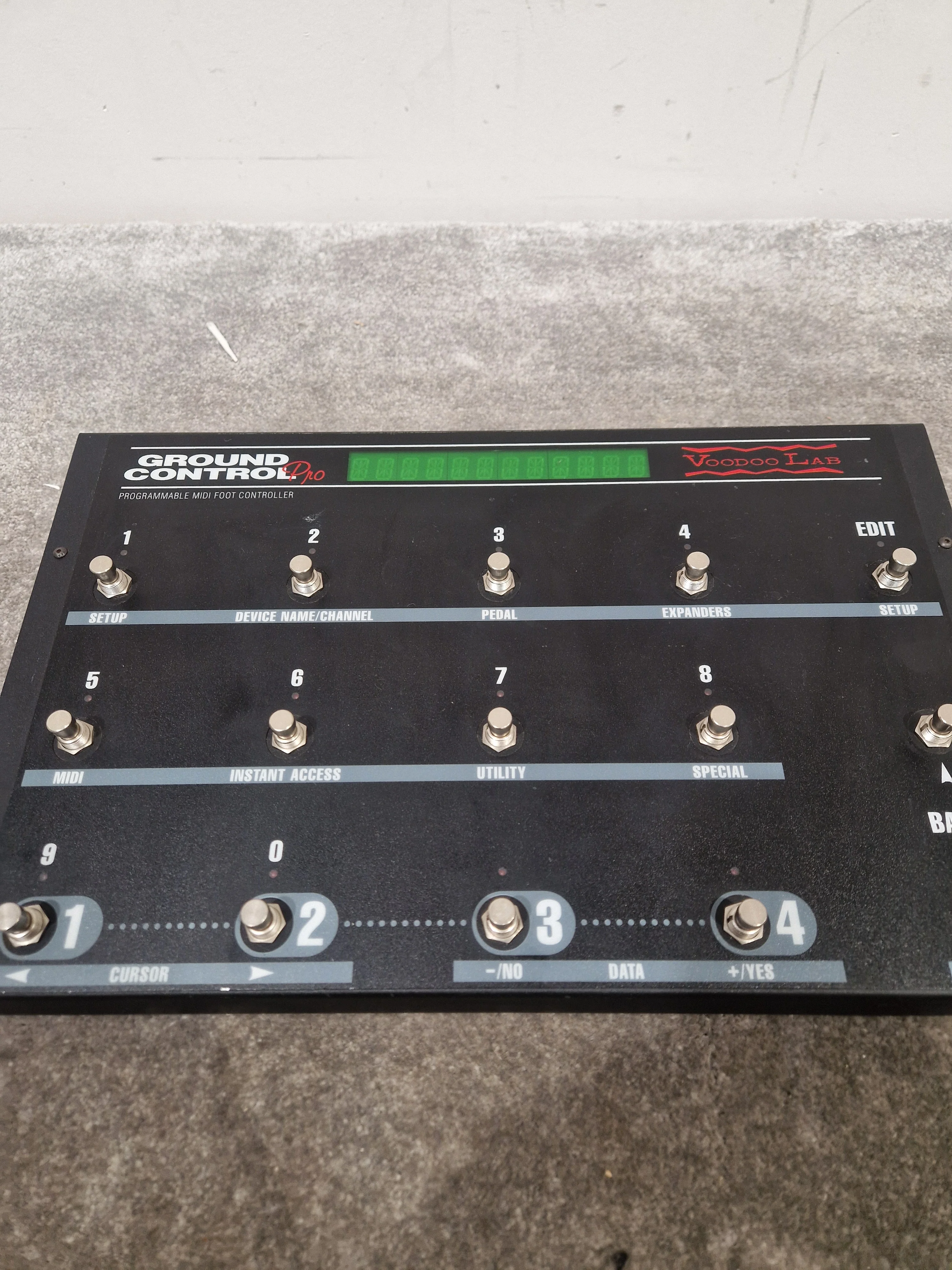 Voodoo Lab Ground MIDI Controller - Versatile Footswitch Control - Excellent w/ Power Supply - Image 3