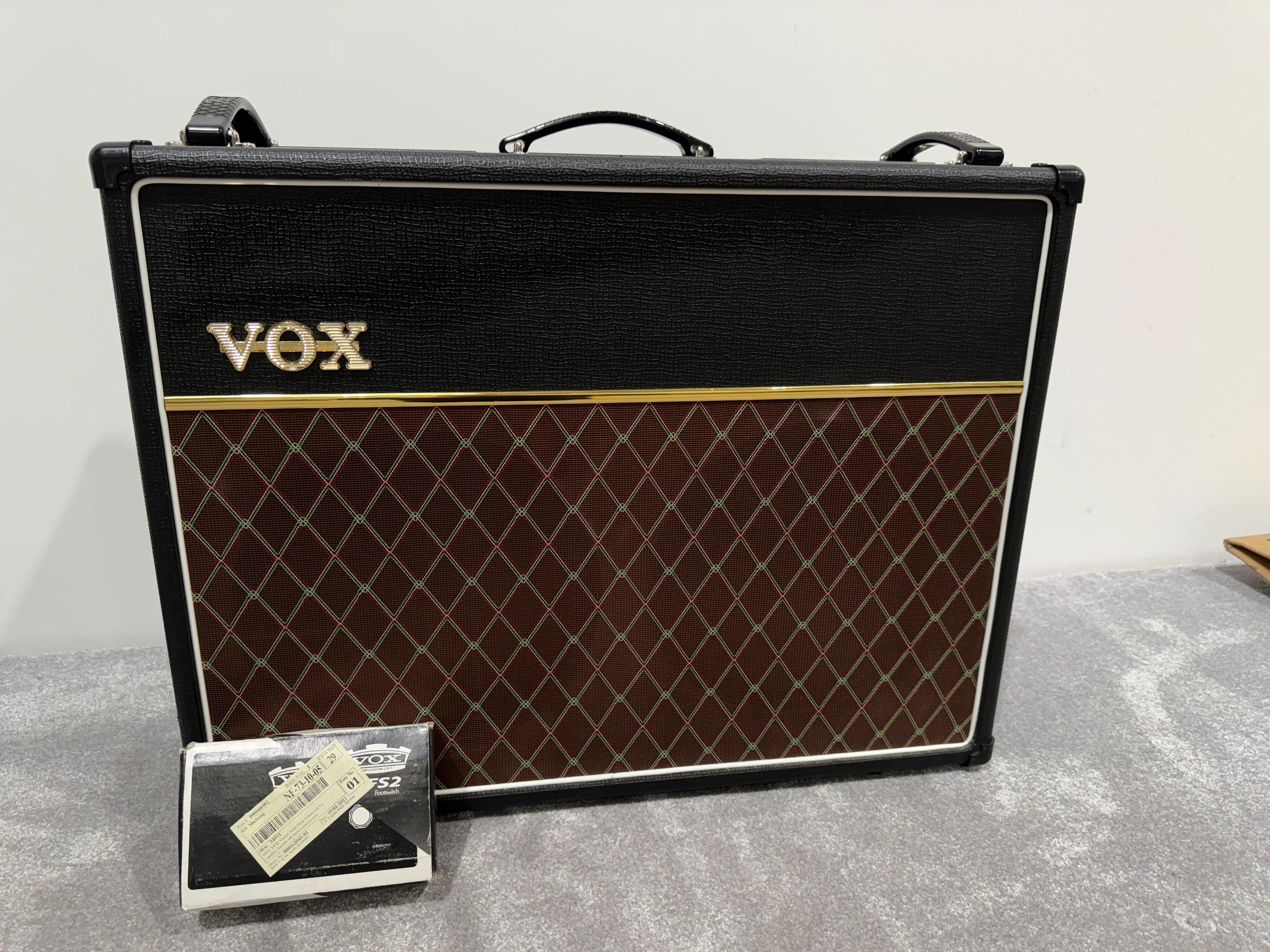 Vox AC15C2 Custom 2-Channel Guitar Amplifier - Combo Amp - w/ Original Box - Image 4
