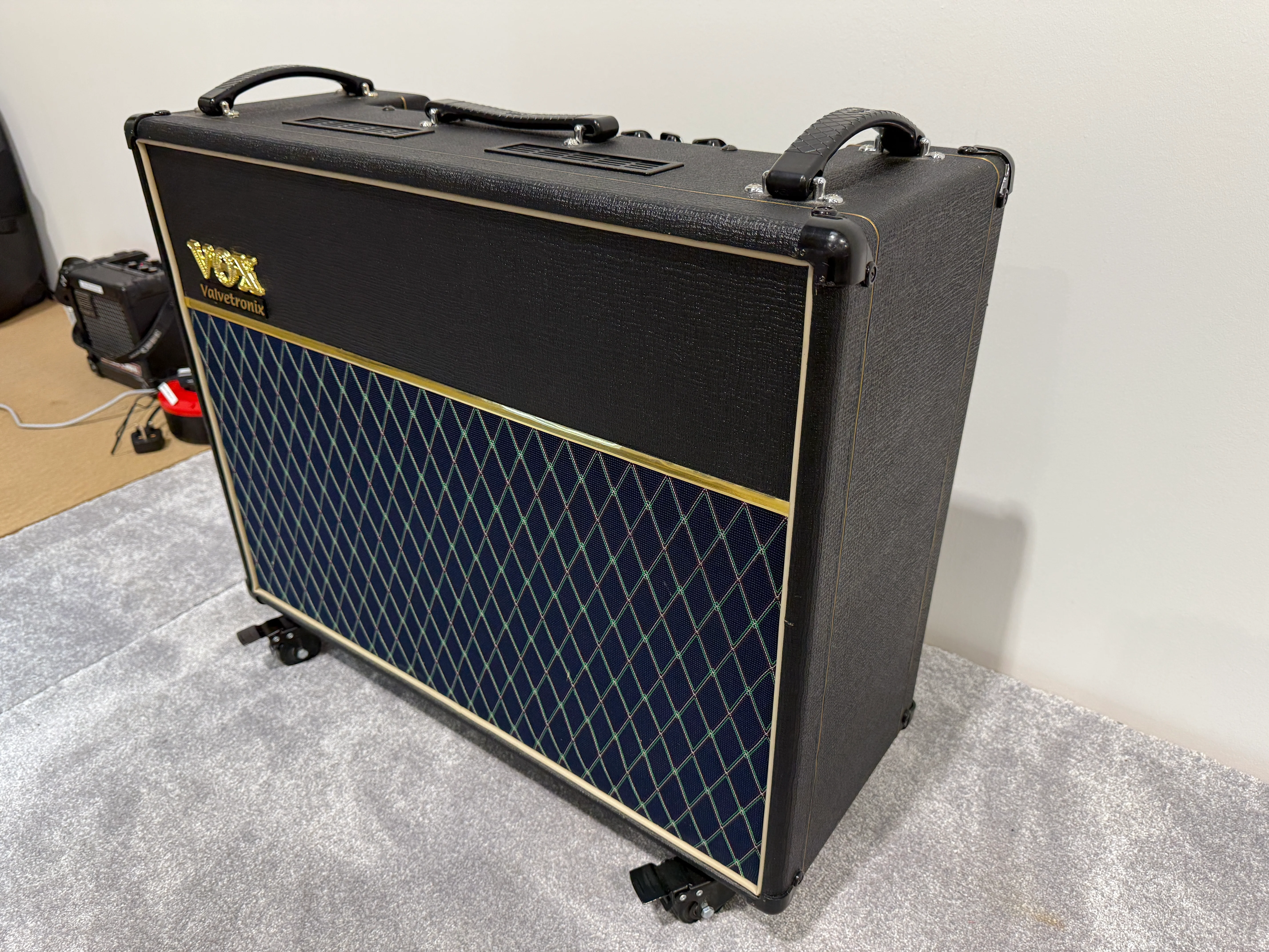 Vox AD120VT Guitar Amplifier with Vox VC4 Foot Controller and Amp Covers - Image 14