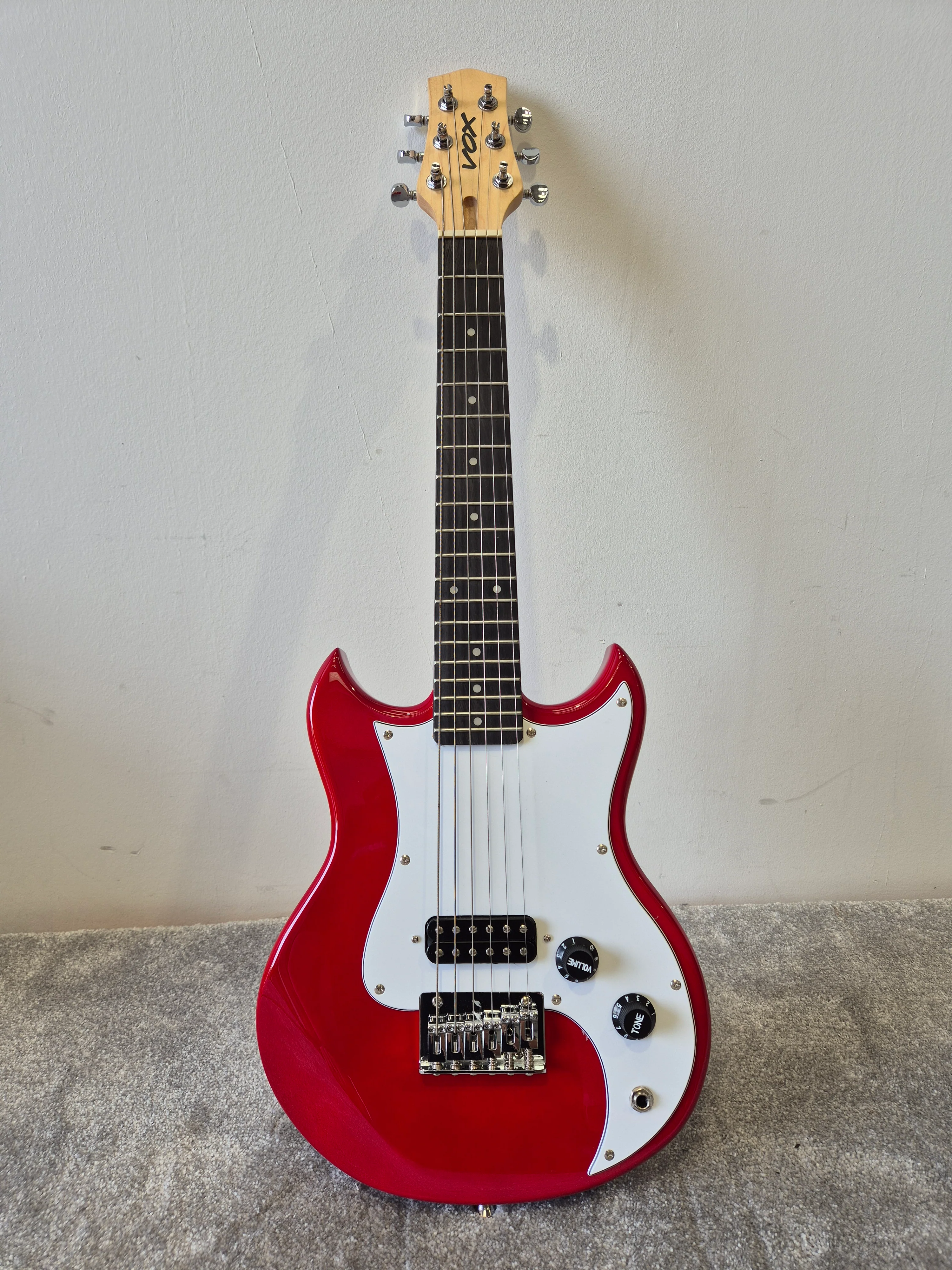 Vox SDC-1 - Mini Electric Guitar w/ Soft Gig bag - Excellent - Image 2