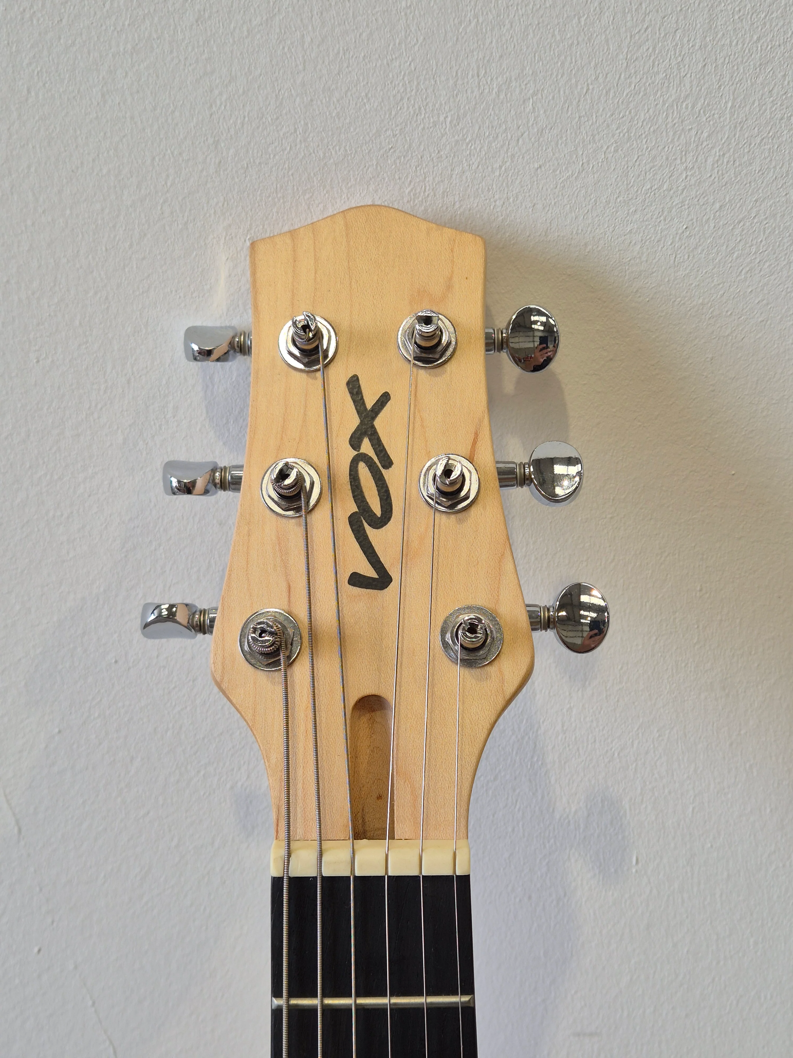 Vox SDC-1 - Mini Electric Guitar w/ Soft Gig bag - Excellent - Image 5