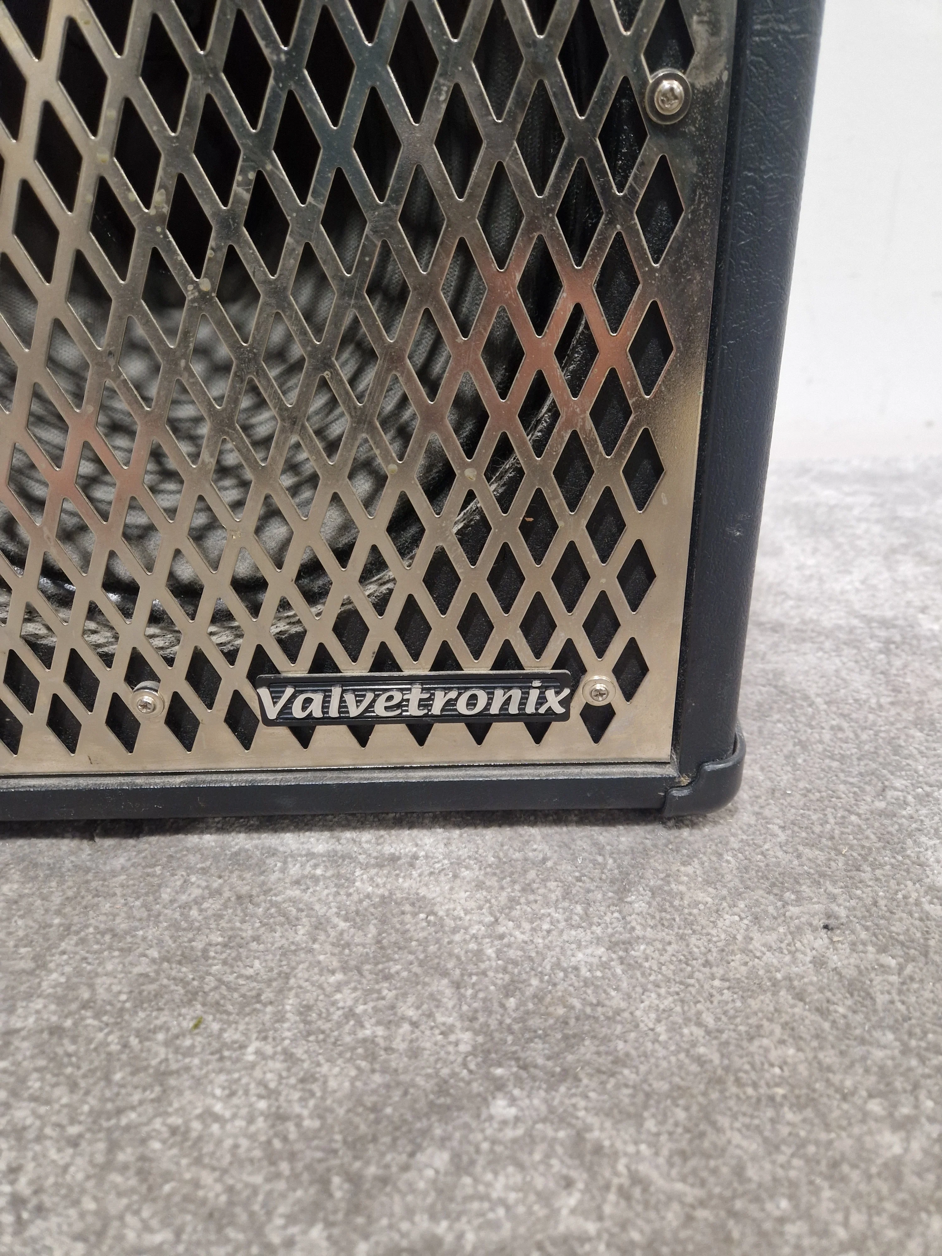 Vox VT-100 - 100W Modeling Amp - Spares or Repair - Image 16