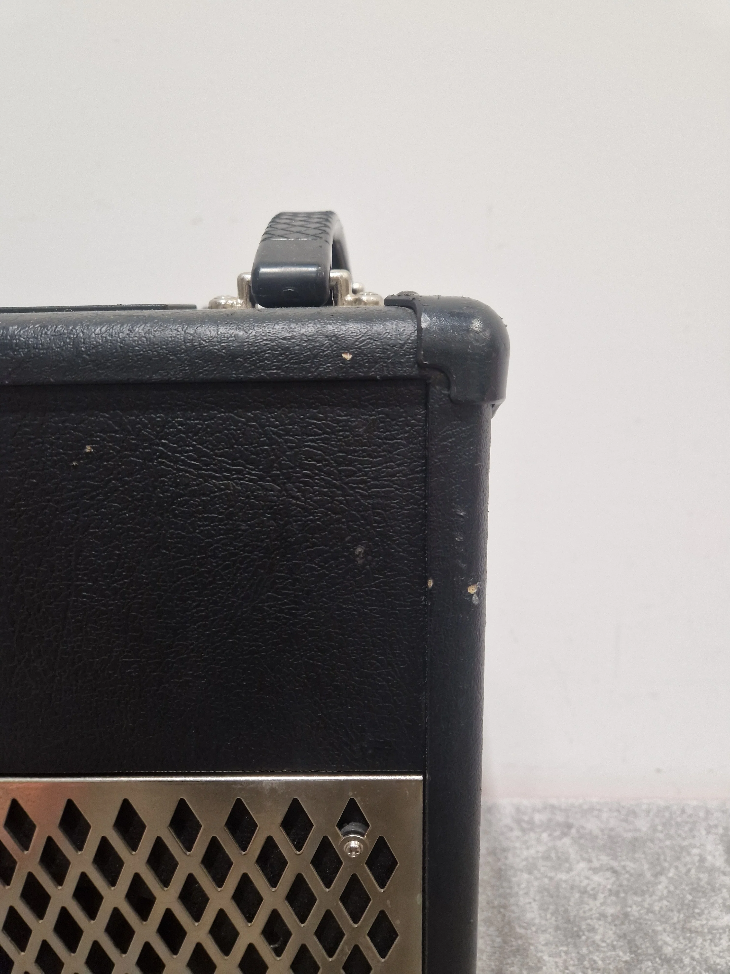 Vox VT-100 - 100W Modeling Amp - Spares or Repair - Image 3