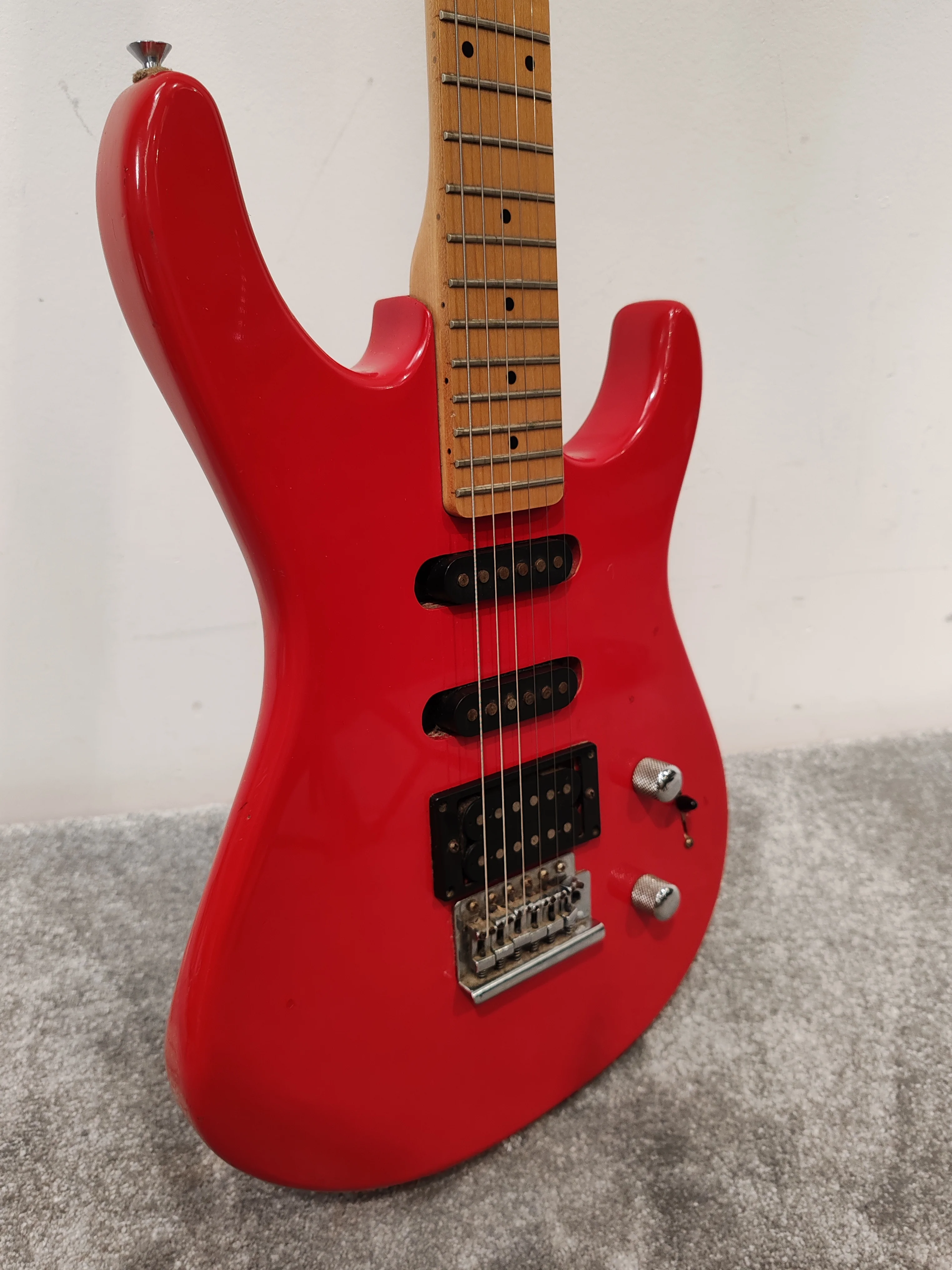 Washburn Junior G-JR-V Electric Guitar - Red Solid Body, Rosewood Fretboard - Good w/ Soft Case - Image 16