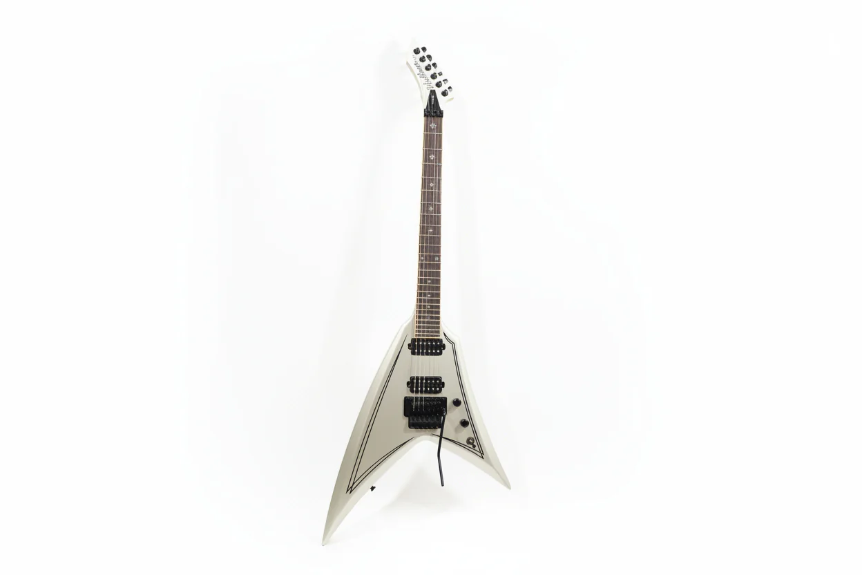Washburn WV40 Vindicator Electric Guitar - Sleek Design - Excellent w/ Soft Case & Floyd rose Tremolo system - Image 2