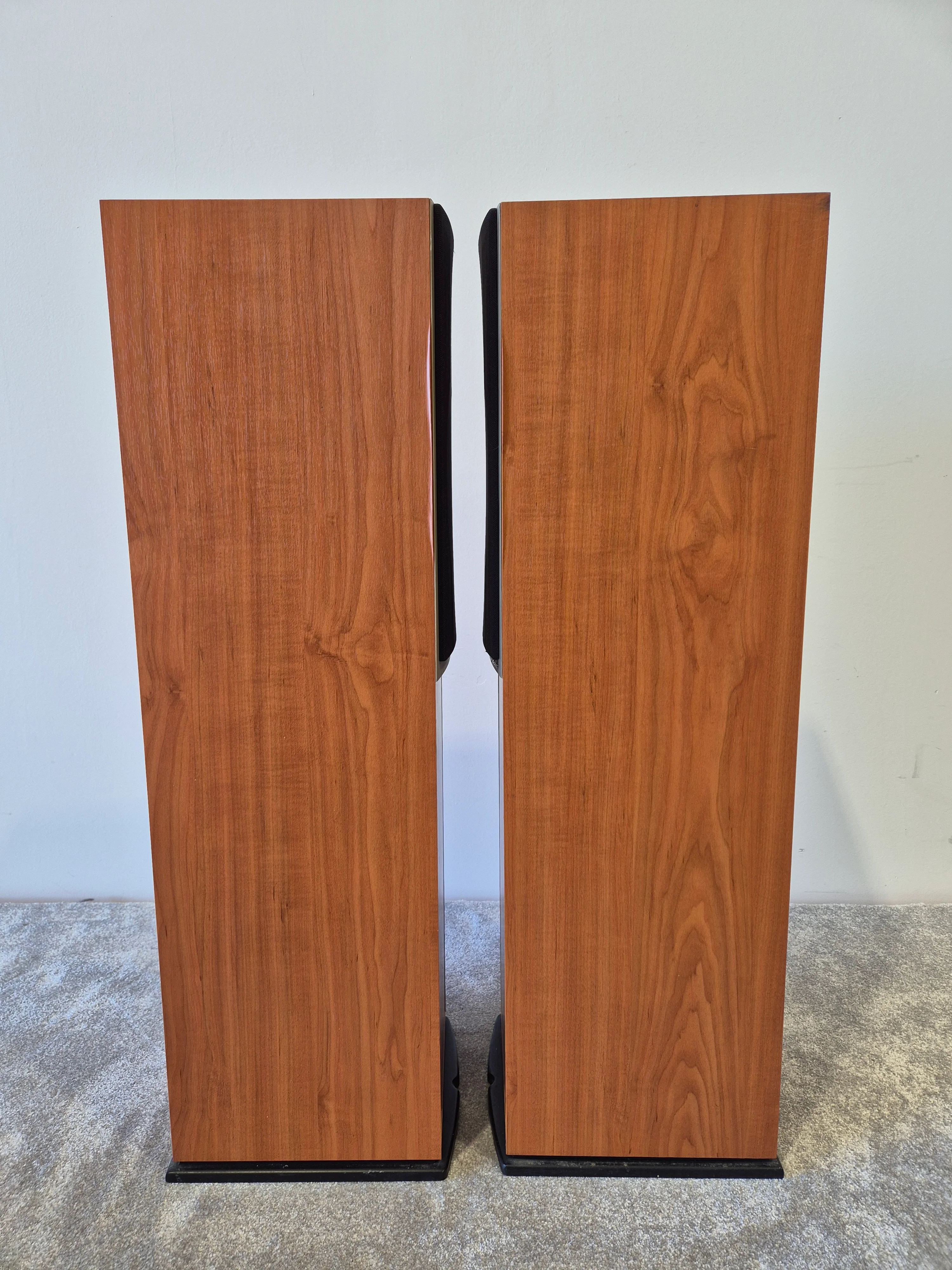 Wharfedale Diamond 8.3 - Floor-Standing Speakers (Pair) - Image 9