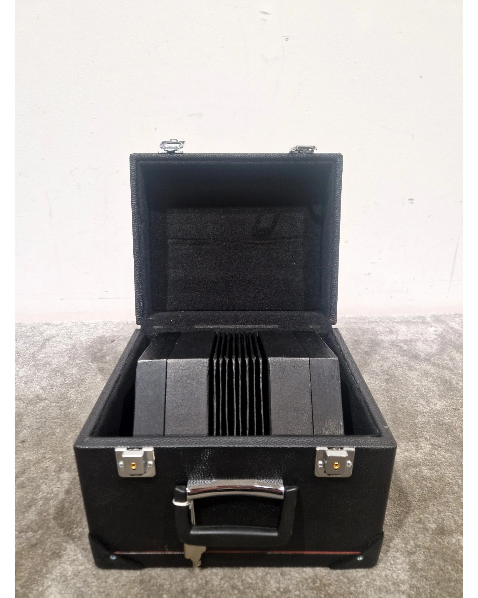 Wren Deluxe Concertina - Concertina - Black - Excellent w/ Hard Case & Original Box - Image 11