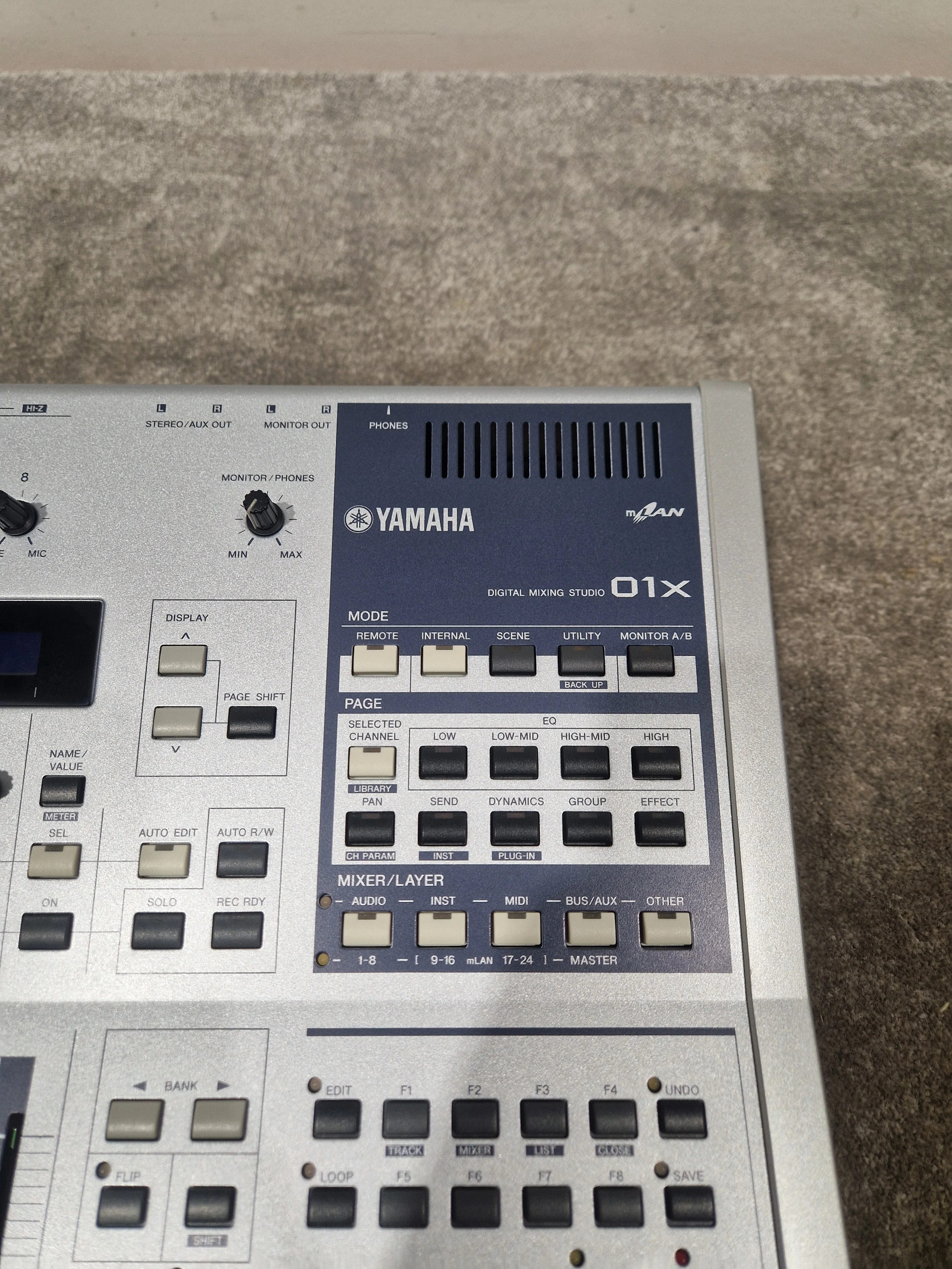 Yamaha 01X - Digital Mixing Studio - Excellent w/ Power Supply - Image 10
