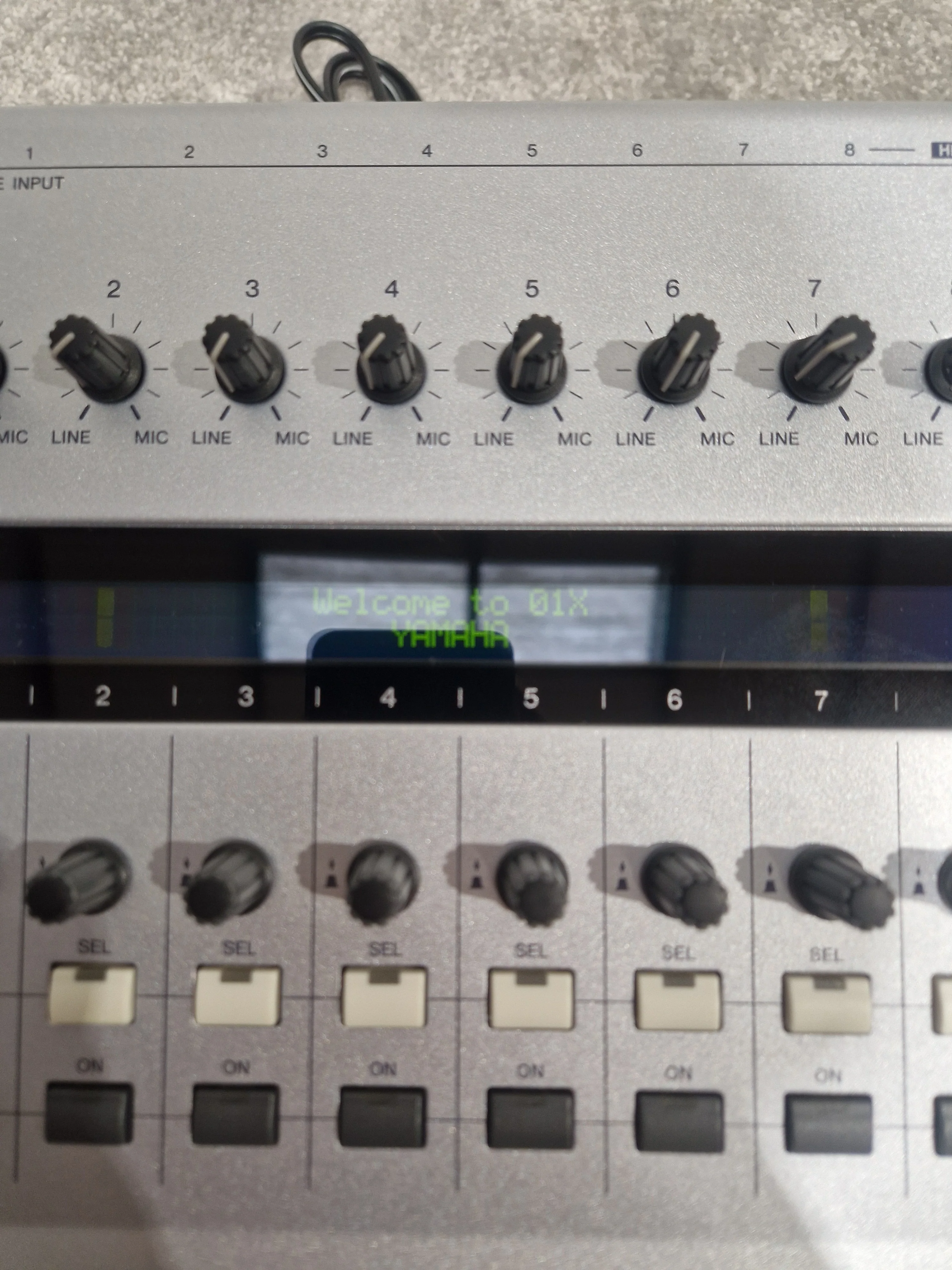 Yamaha 01X - Digital Mixing Studio - Excellent w/ Power Supply - Image 4