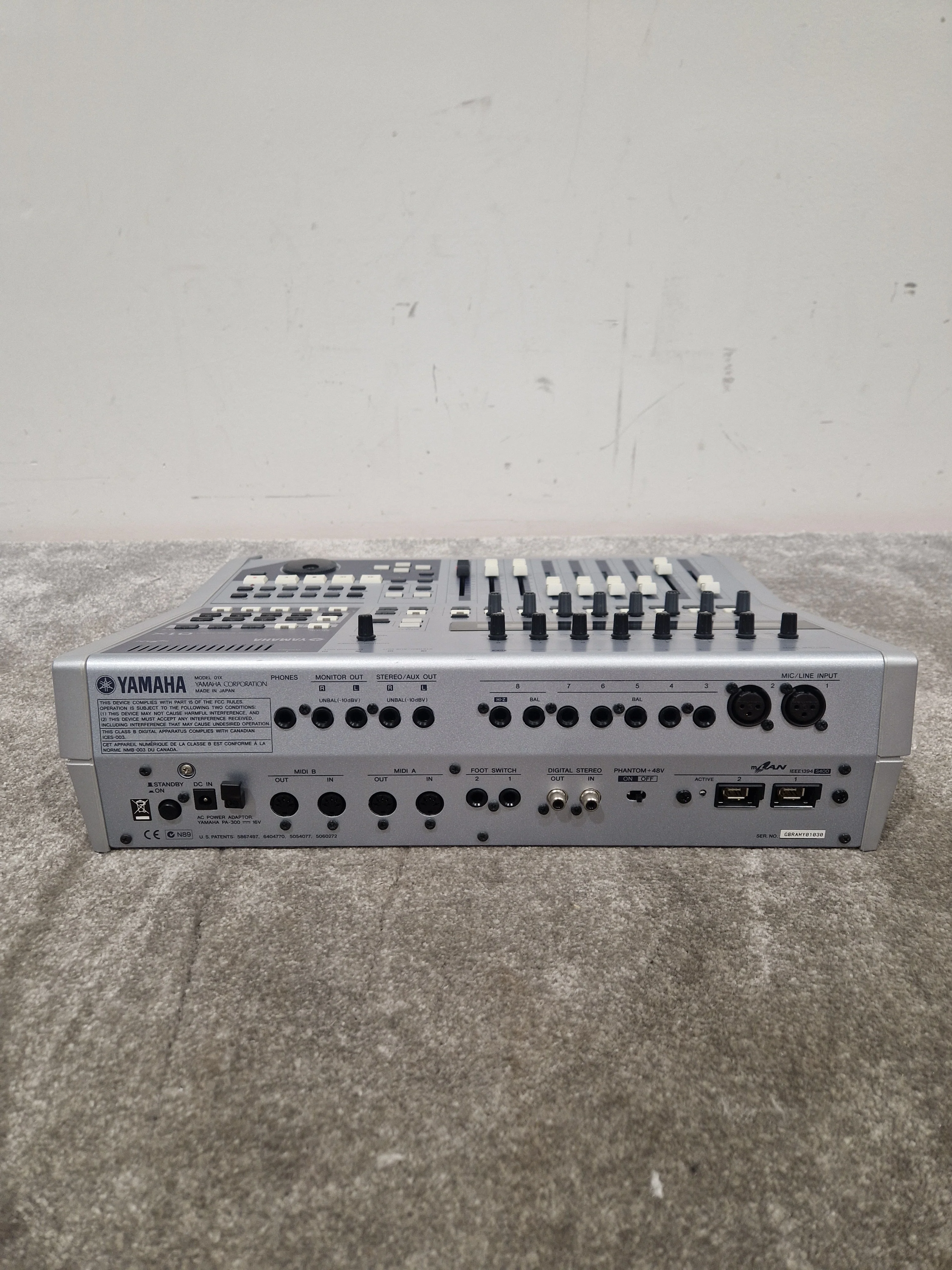 Yamaha 01X - Digital Mixing Studio - Excellent w/ Power Supply - Image 6