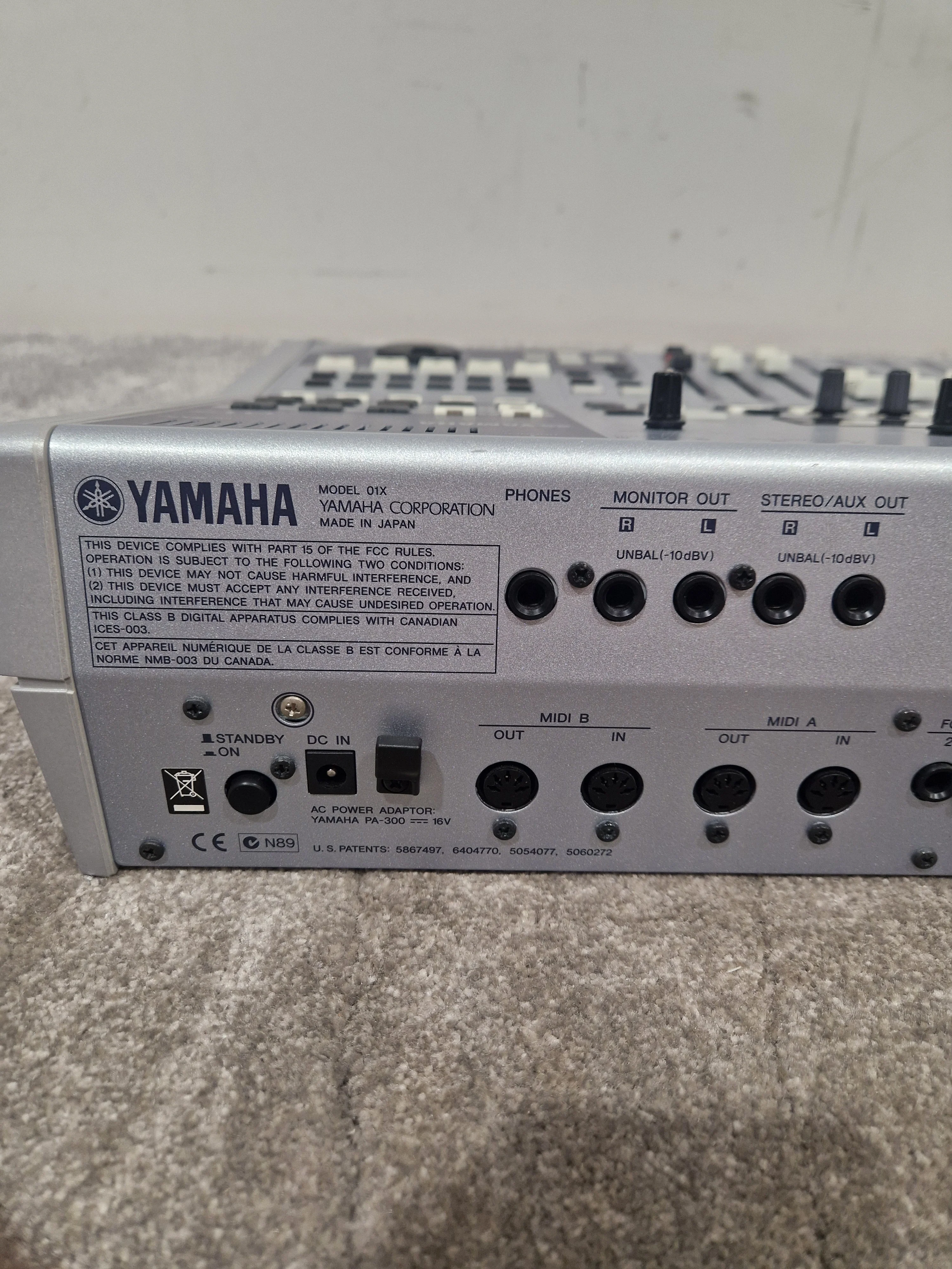Yamaha 01X - Digital Mixing Studio - Excellent w/ Power Supply - Image 9