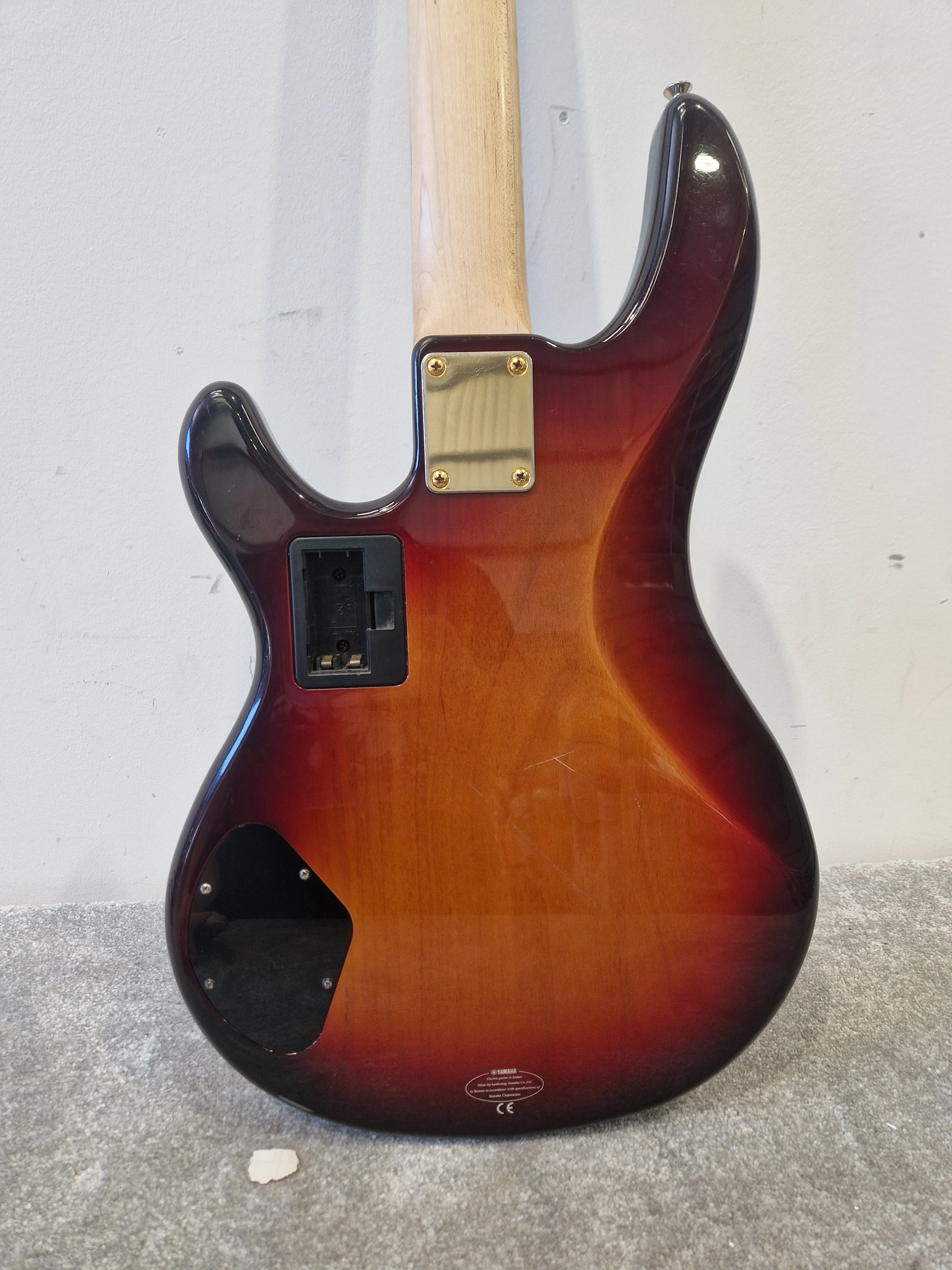 Yamaha BBG4S II – 4-String Active Bass Guitar – Very Good (Read Description) - Image 6