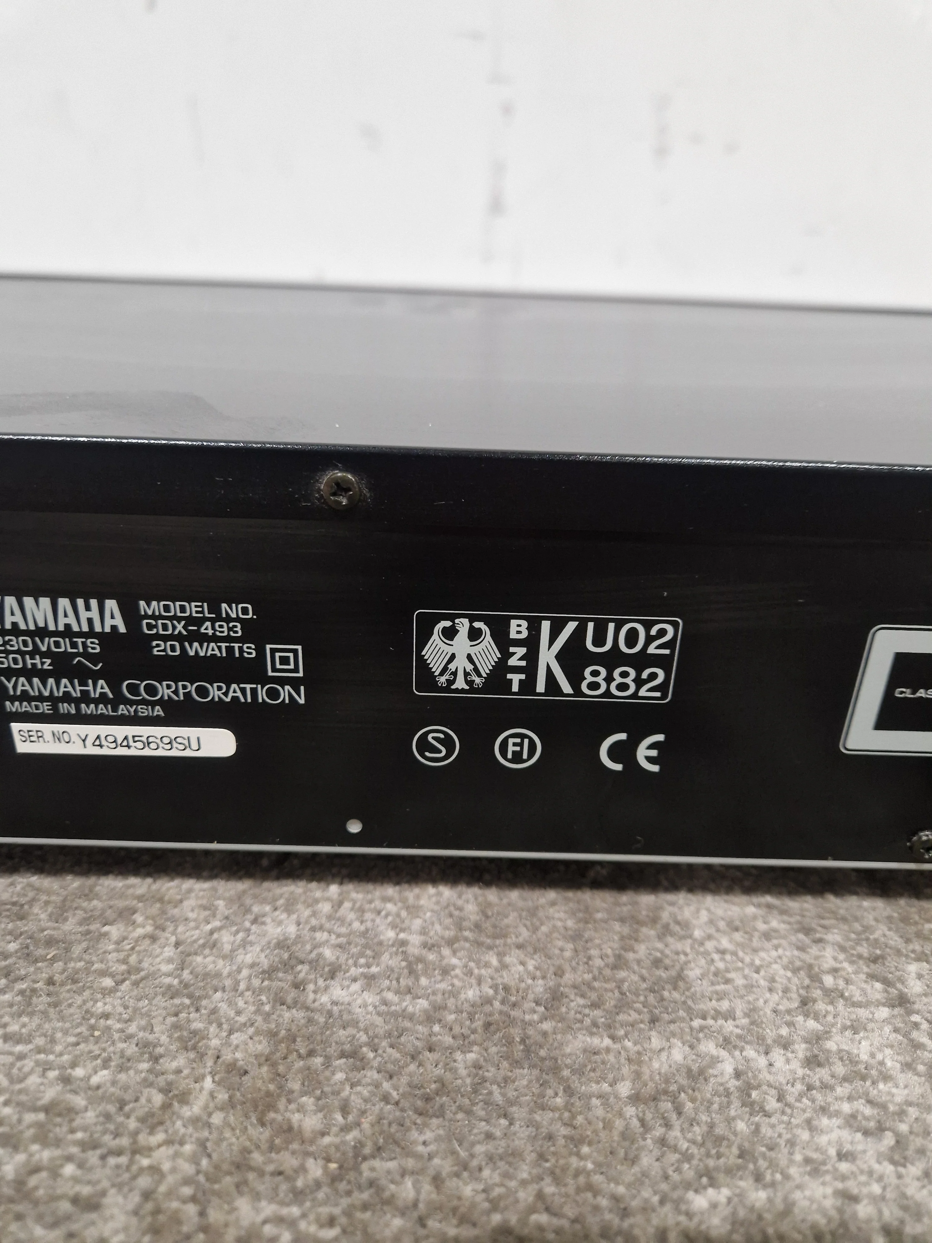Yamaha CDX-493 - CD Player - Black - Good - Image 10
