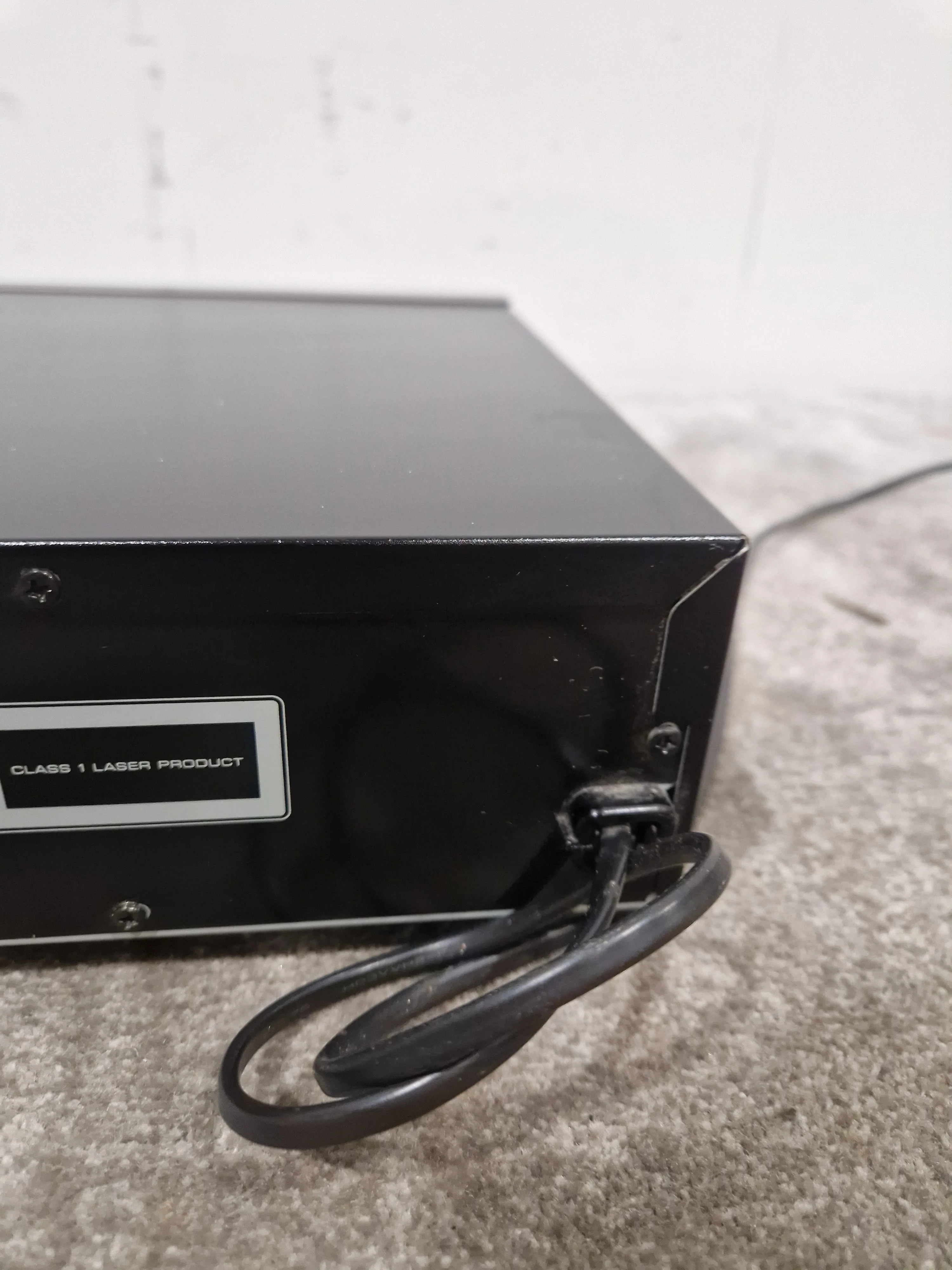 Yamaha CDX-493 - CD Player - Black - Good - Image 3