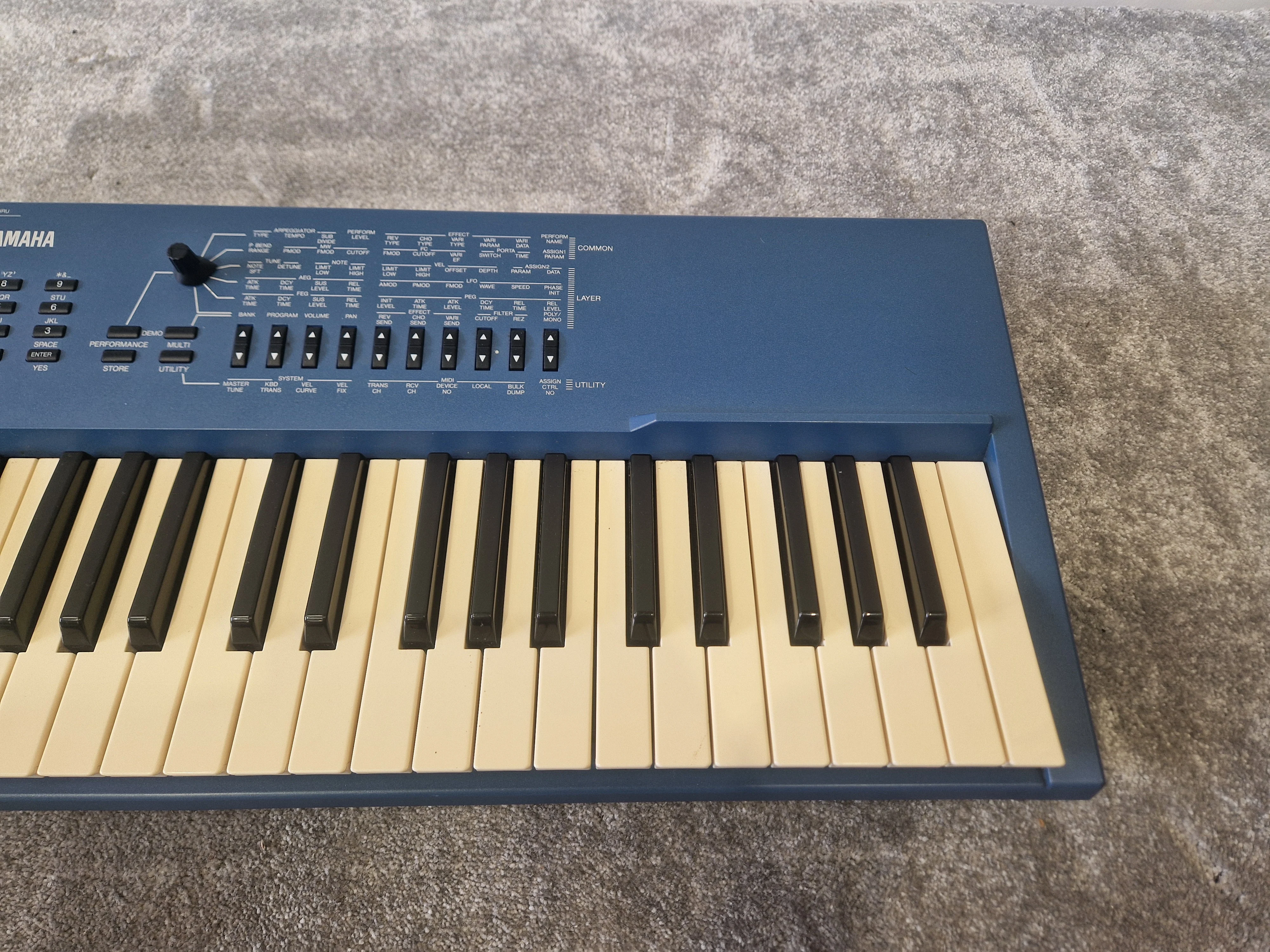 Yamaha CS1X 61-Key Synthesizer - 90s Era w/ Arpeggiator – Very Good - Image 13