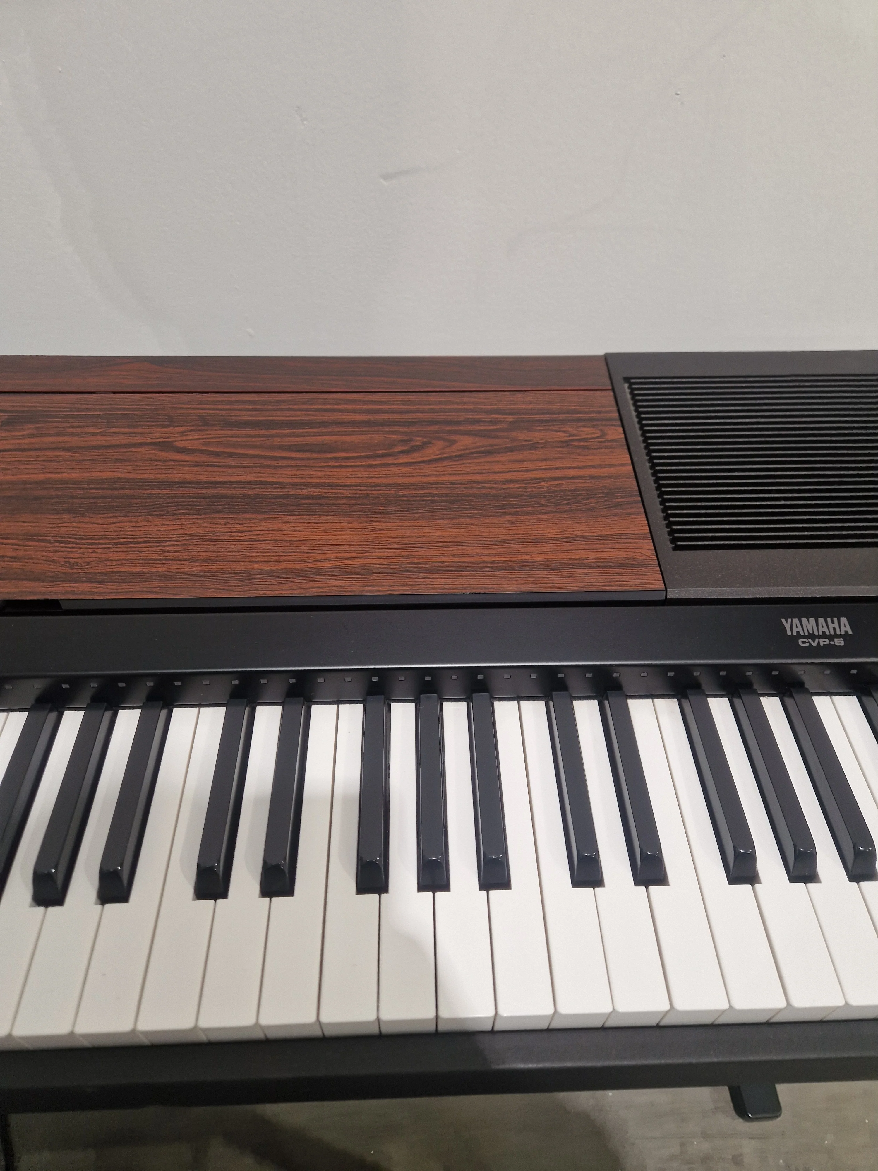 Yamaha CVP-5 - Digital Piano - Rosewood Finish - Excellent w/ Soft Case - Image 5