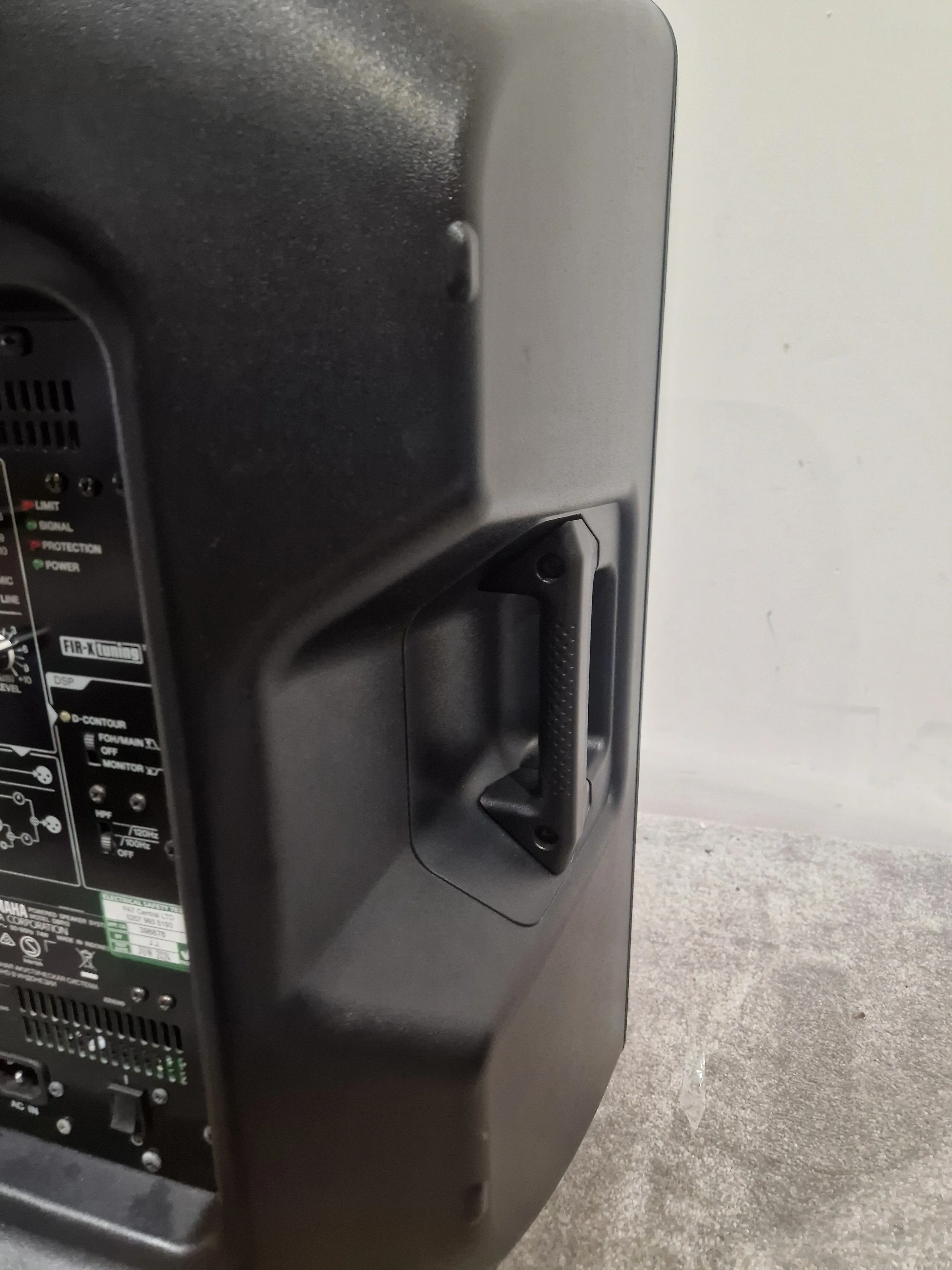 Yamaha DBR12 Speaker - 1000W Powered - Excellent w/ Power Cable & Soft Case - Image 4