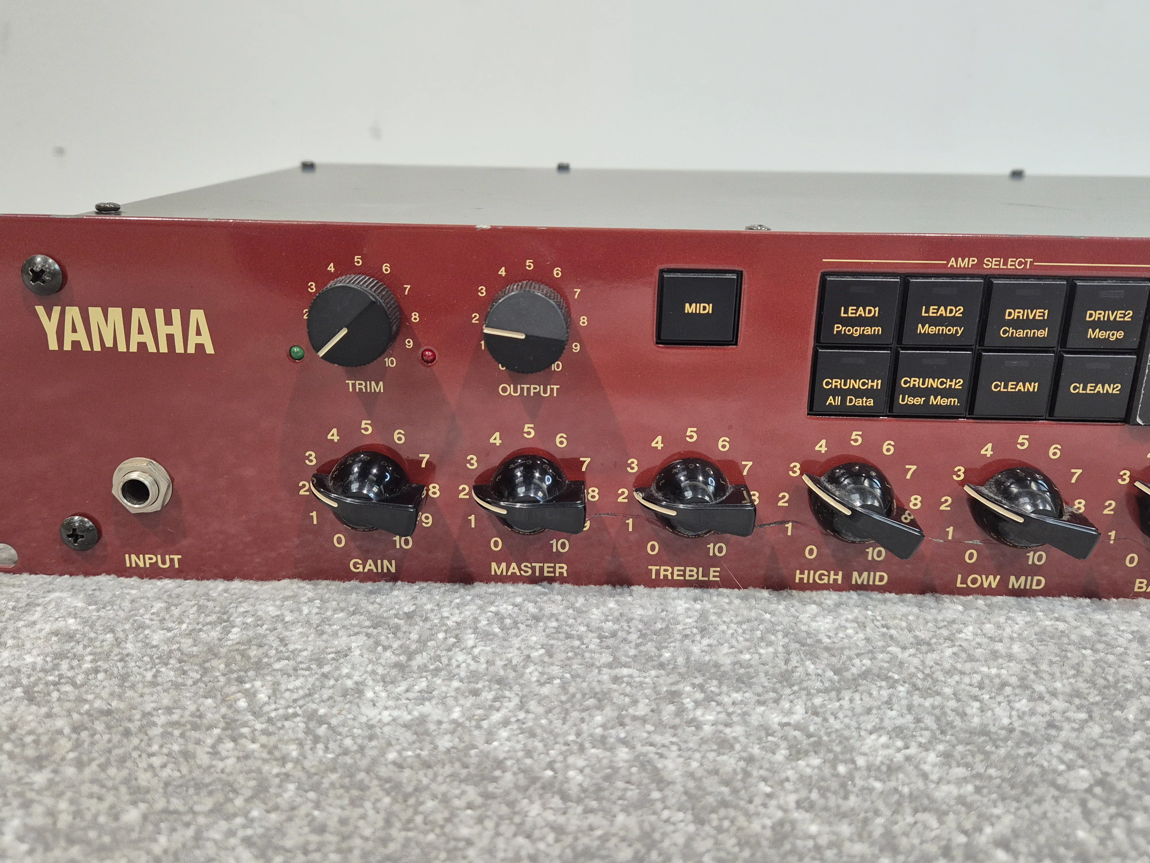 Yamaha DG-1000 - Guitar Preamp and Amp Modeller - Image 2