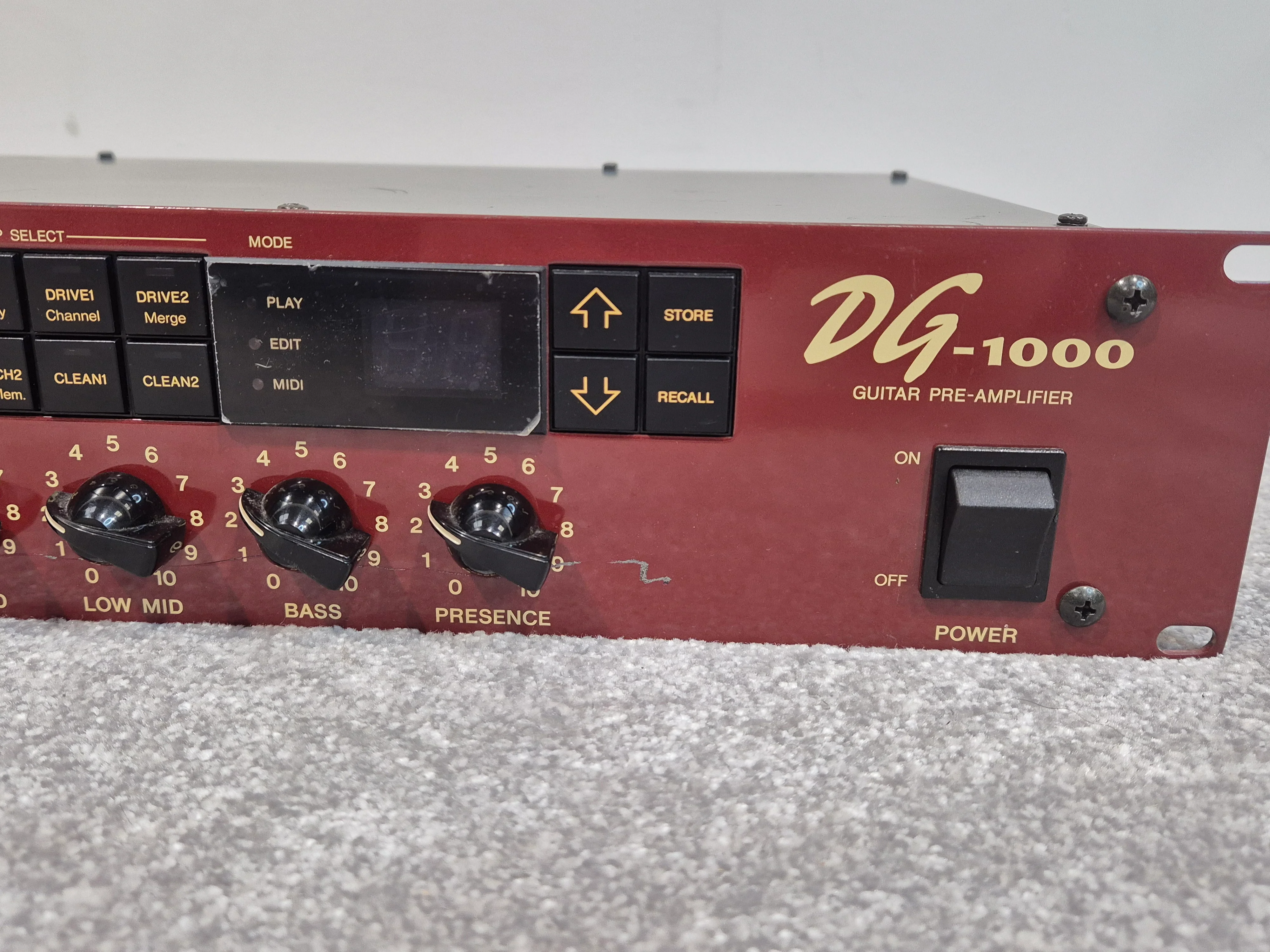 Yamaha DG-1000 - Guitar Preamp and Amp Modeller - Image 3