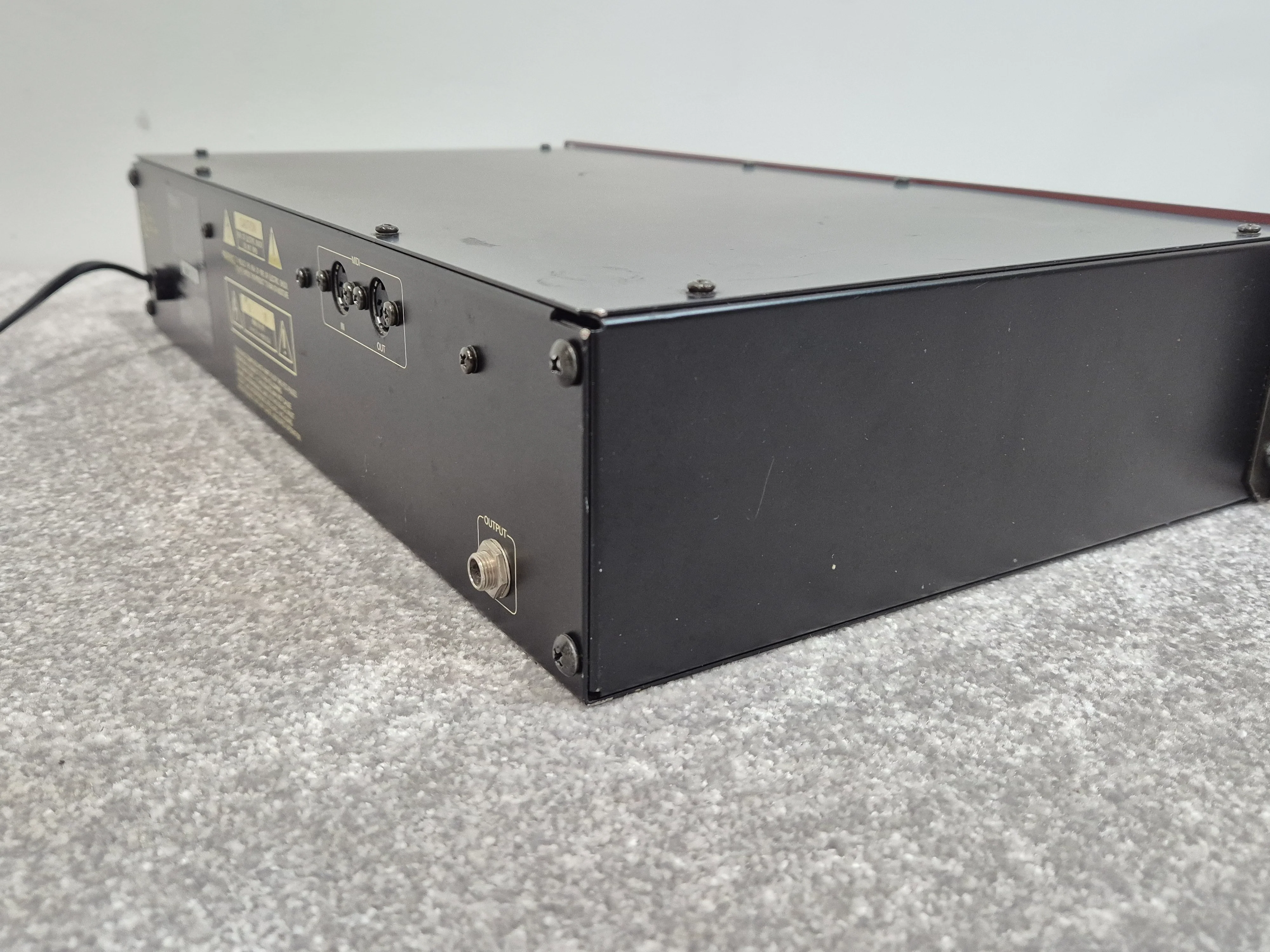 Yamaha DG-1000 - Guitar Preamp and Amp Modeller - Image 6