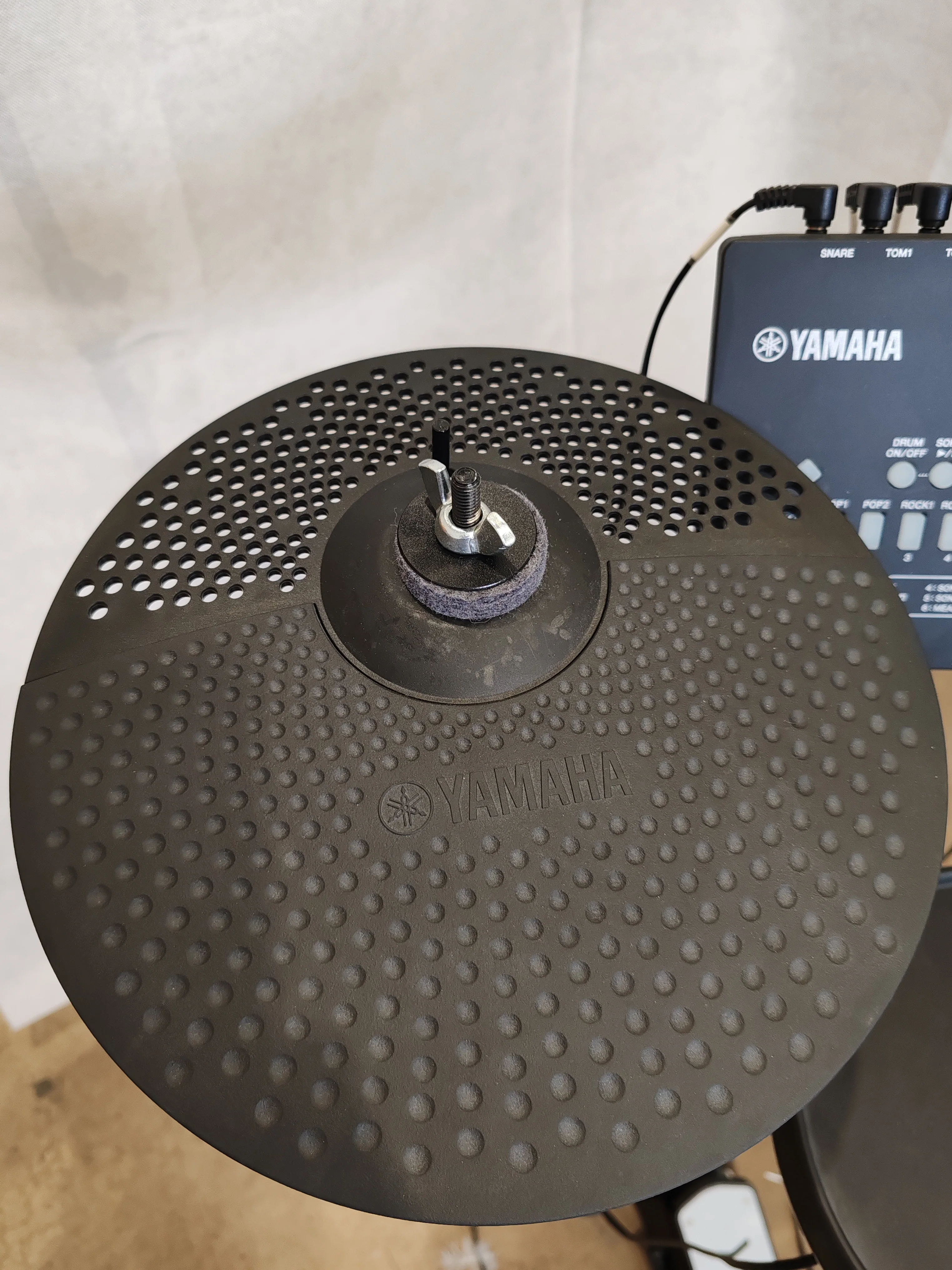 Yamaha DTX402K Electronic Drum Kit – Mesh Pads, Built-In Coaching – Excellent w/ Kick, Power Supply & Manual - Image 4